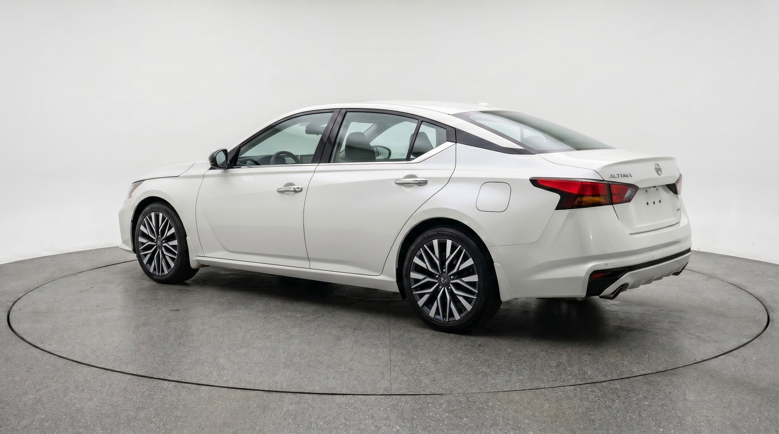 Thumbnail: 2025 Nissan Altima - 6