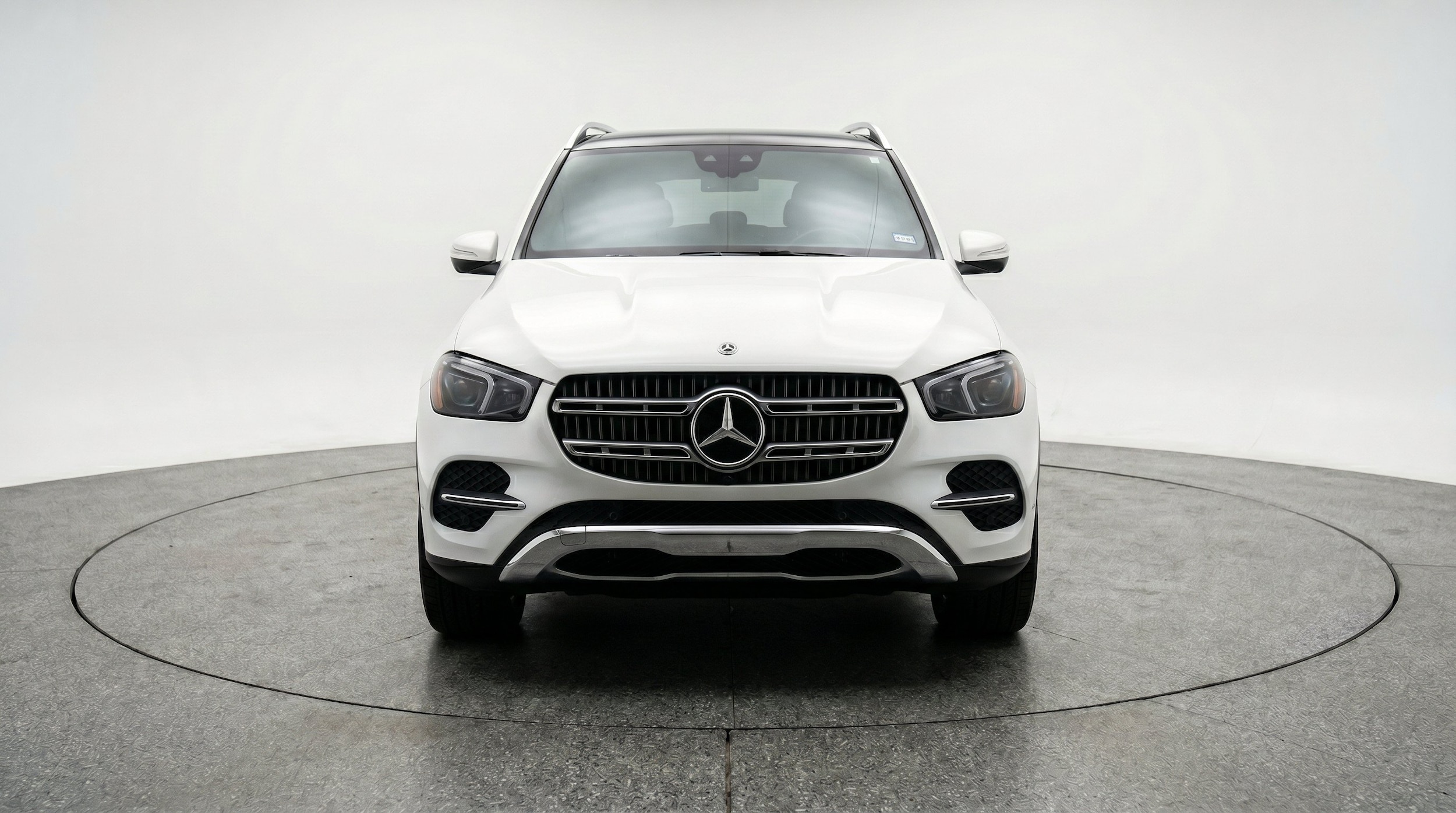 Thumbnail: 2026 Mercedes-Benz GLE - 2