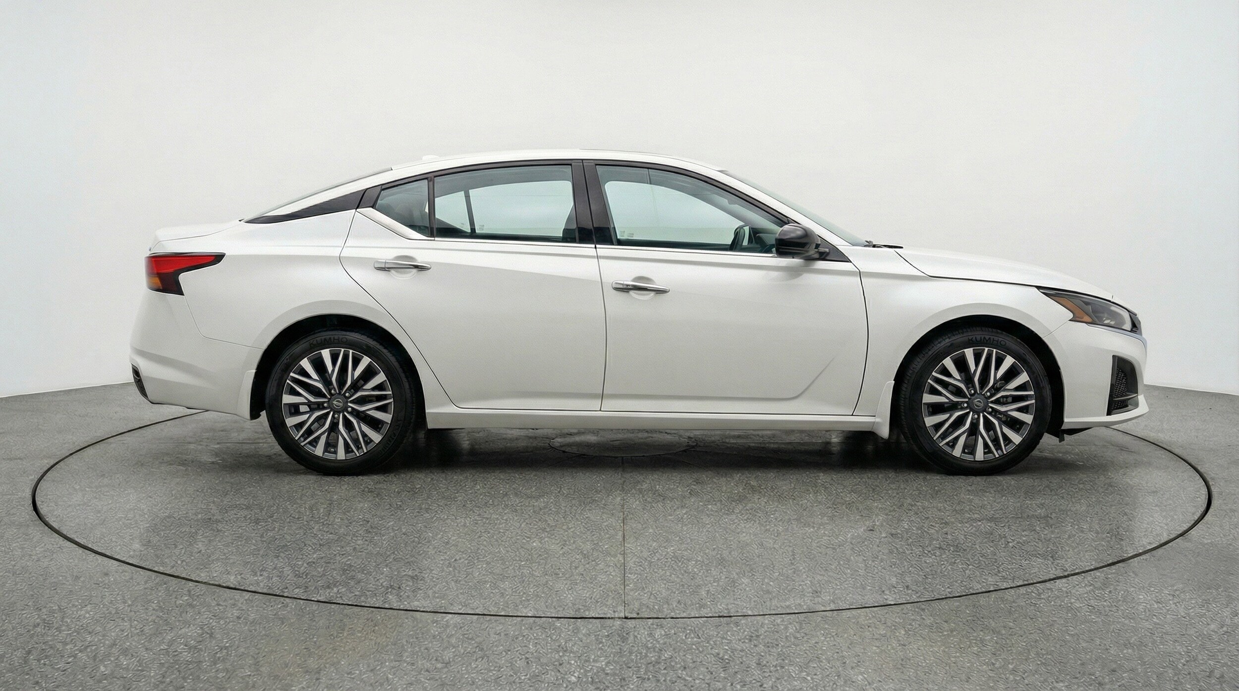 Thumbnail: 2025 Nissan Altima - 11