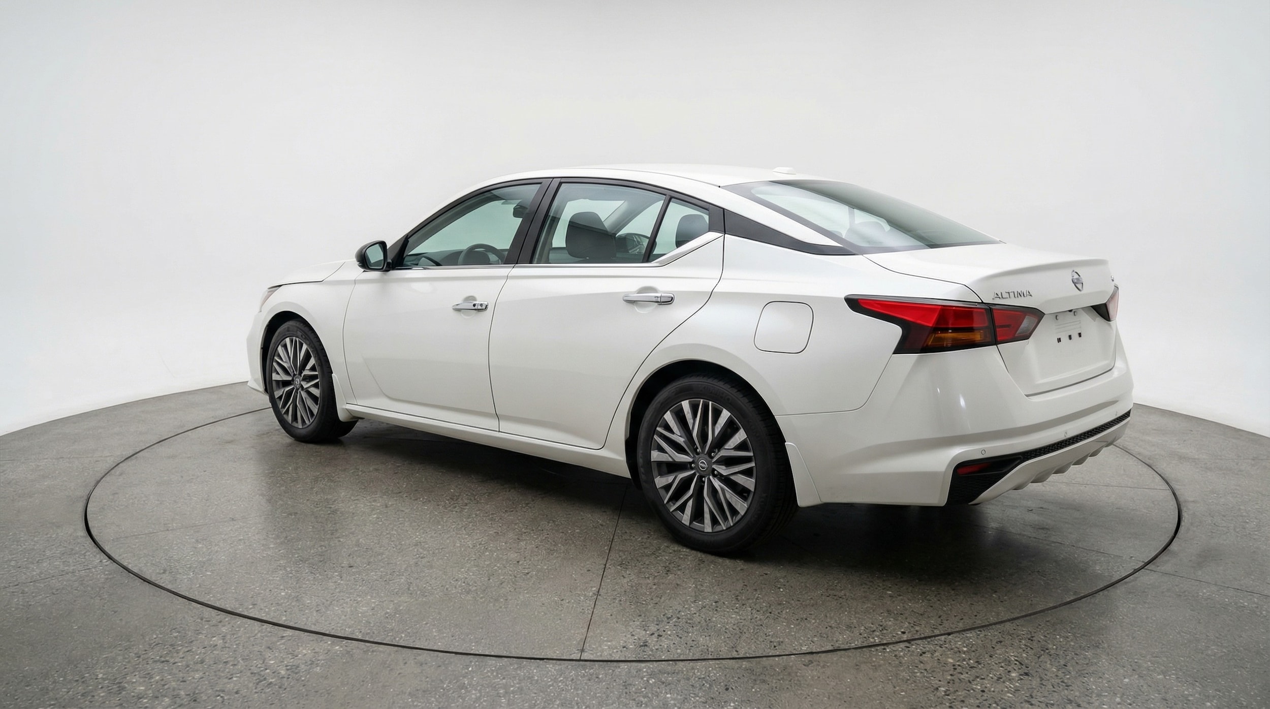 Thumbnail: 2025 Nissan Altima - 5