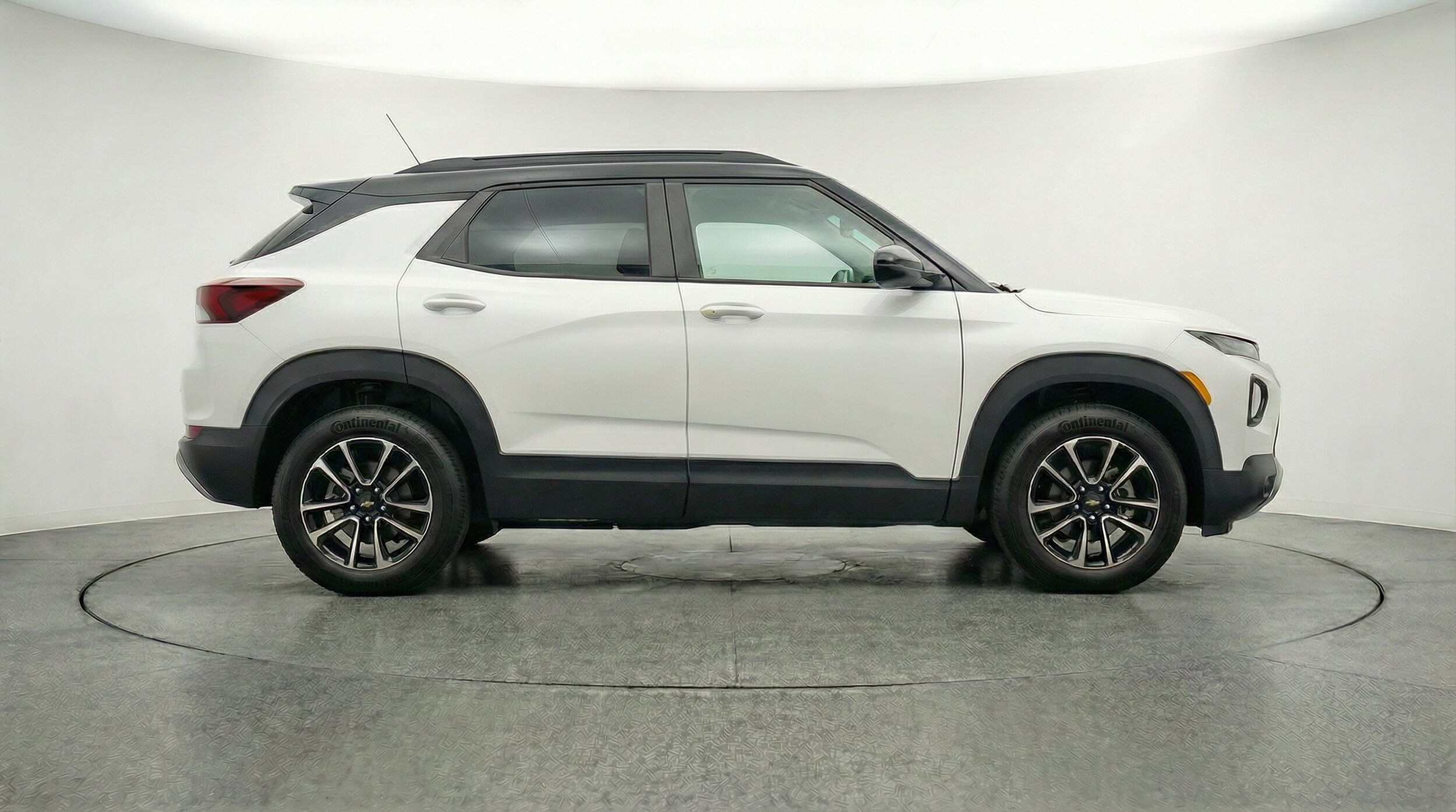 Thumbnail: 2025 Chevrolet TrailBlazer - 10