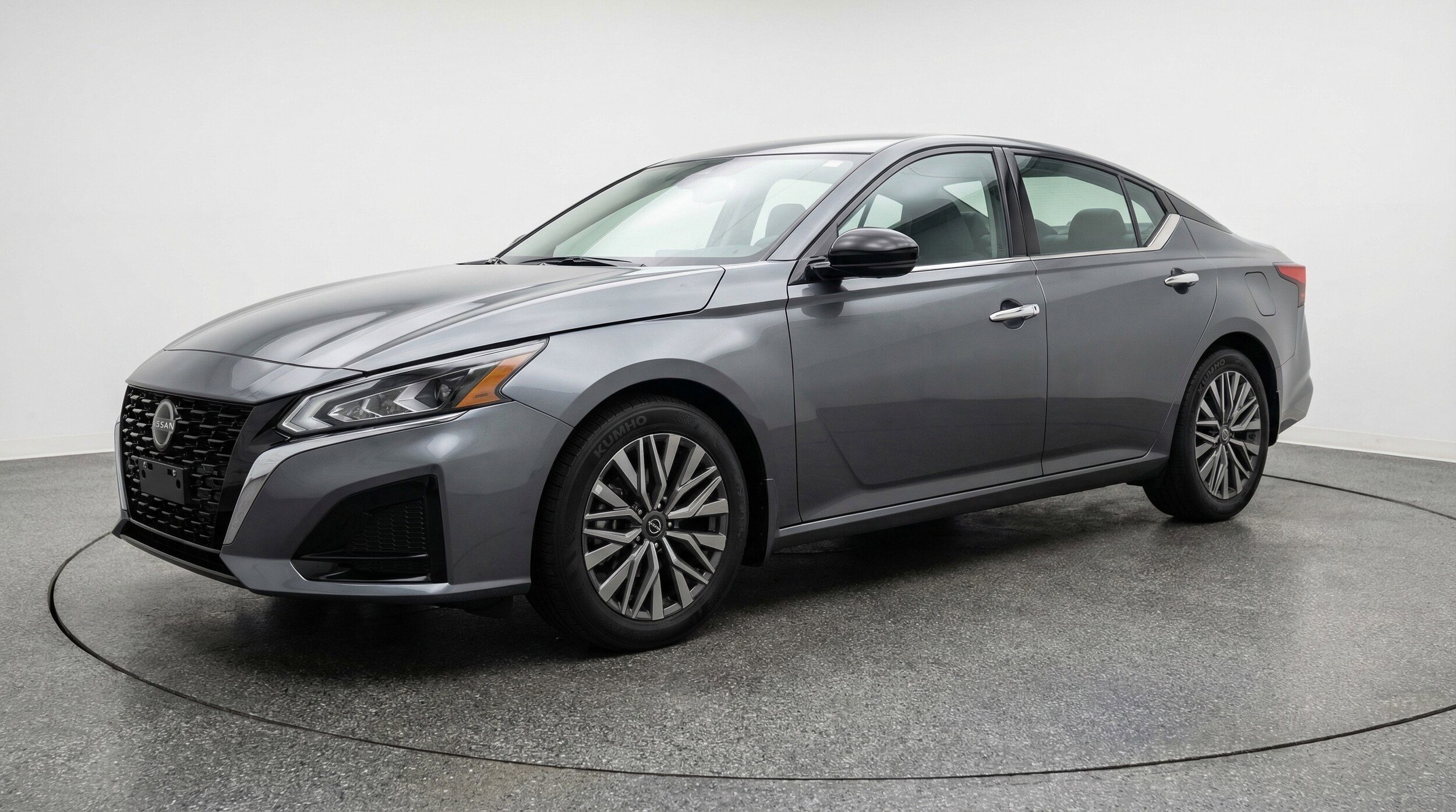 Thumbnail: 2025 Nissan Altima - 3