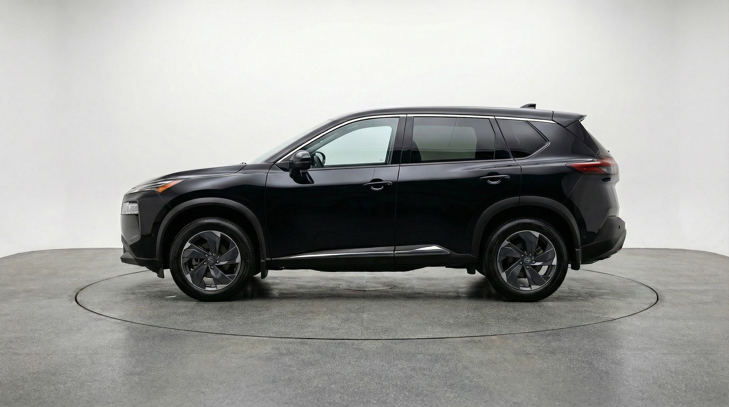 Thumbnail: 2025 Nissan Rogue - 5