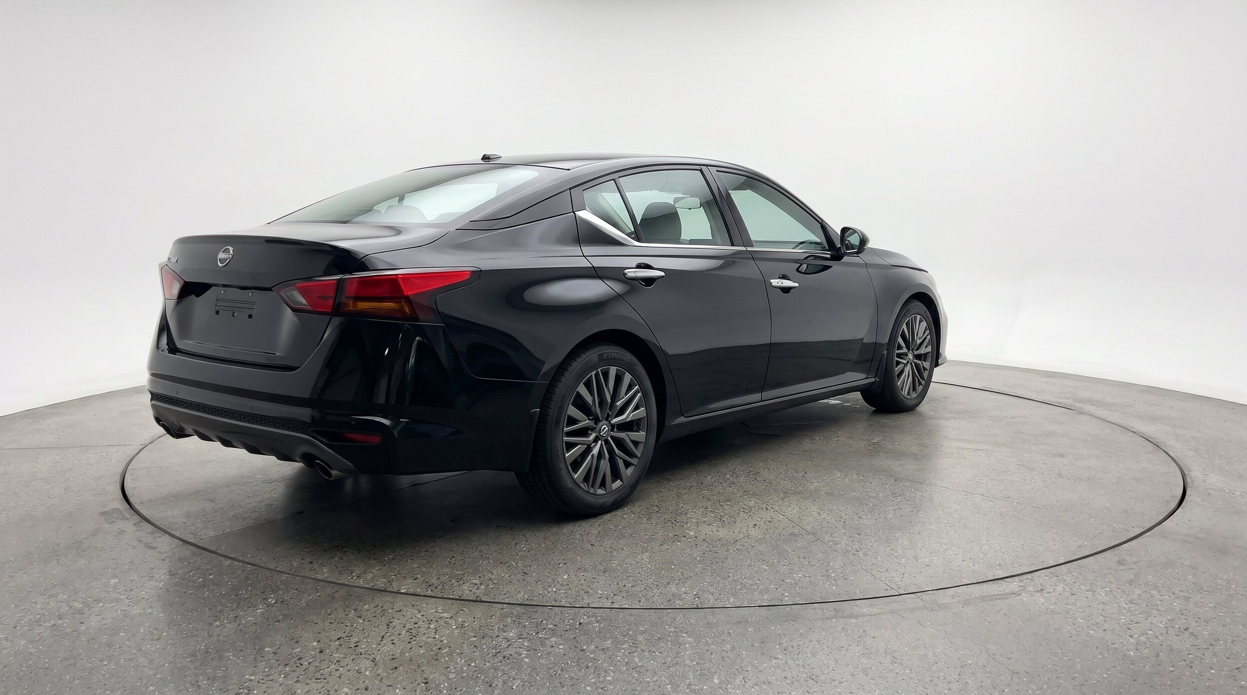 Thumbnail: 2025 Nissan Altima - 9