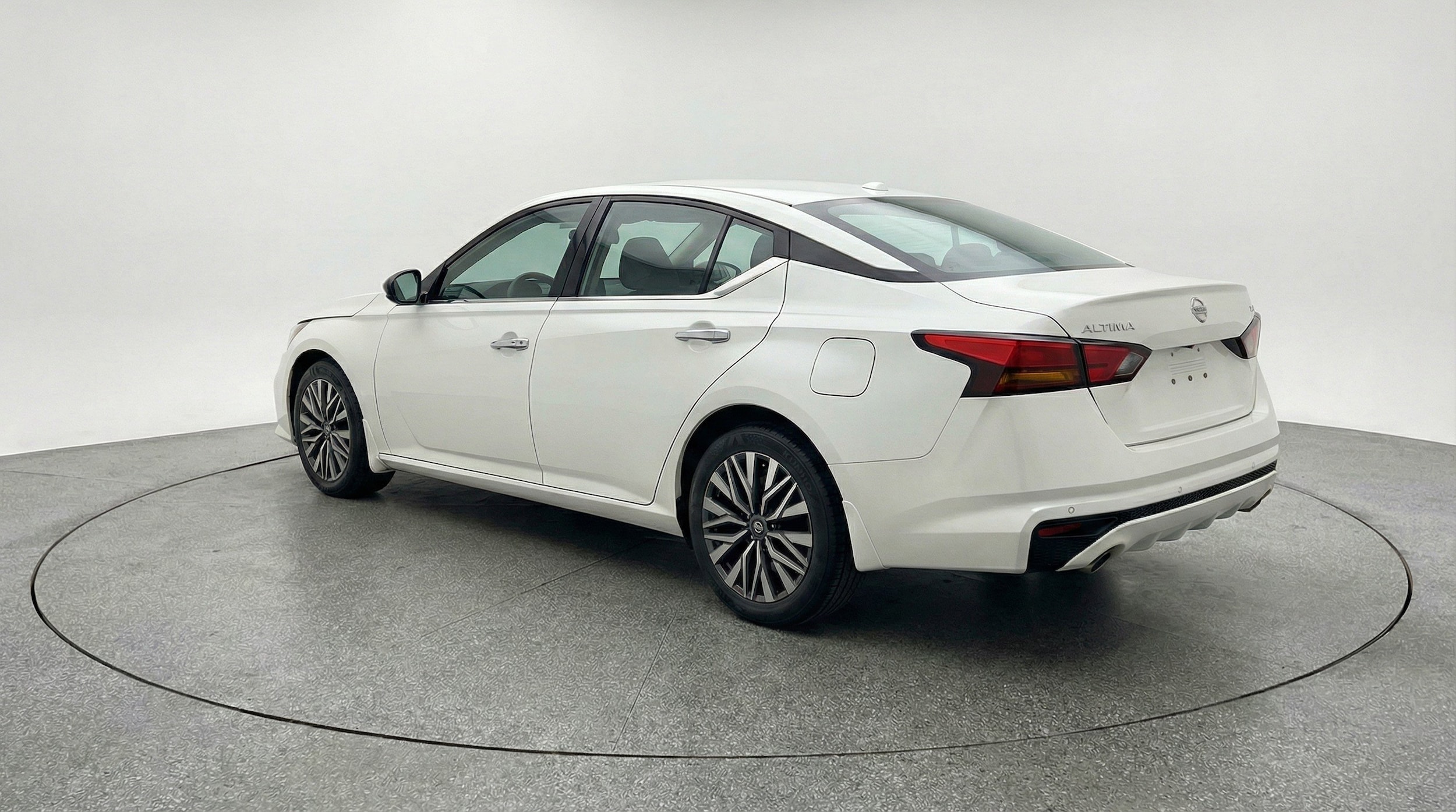 Thumbnail: 2025 Nissan Altima - 6
