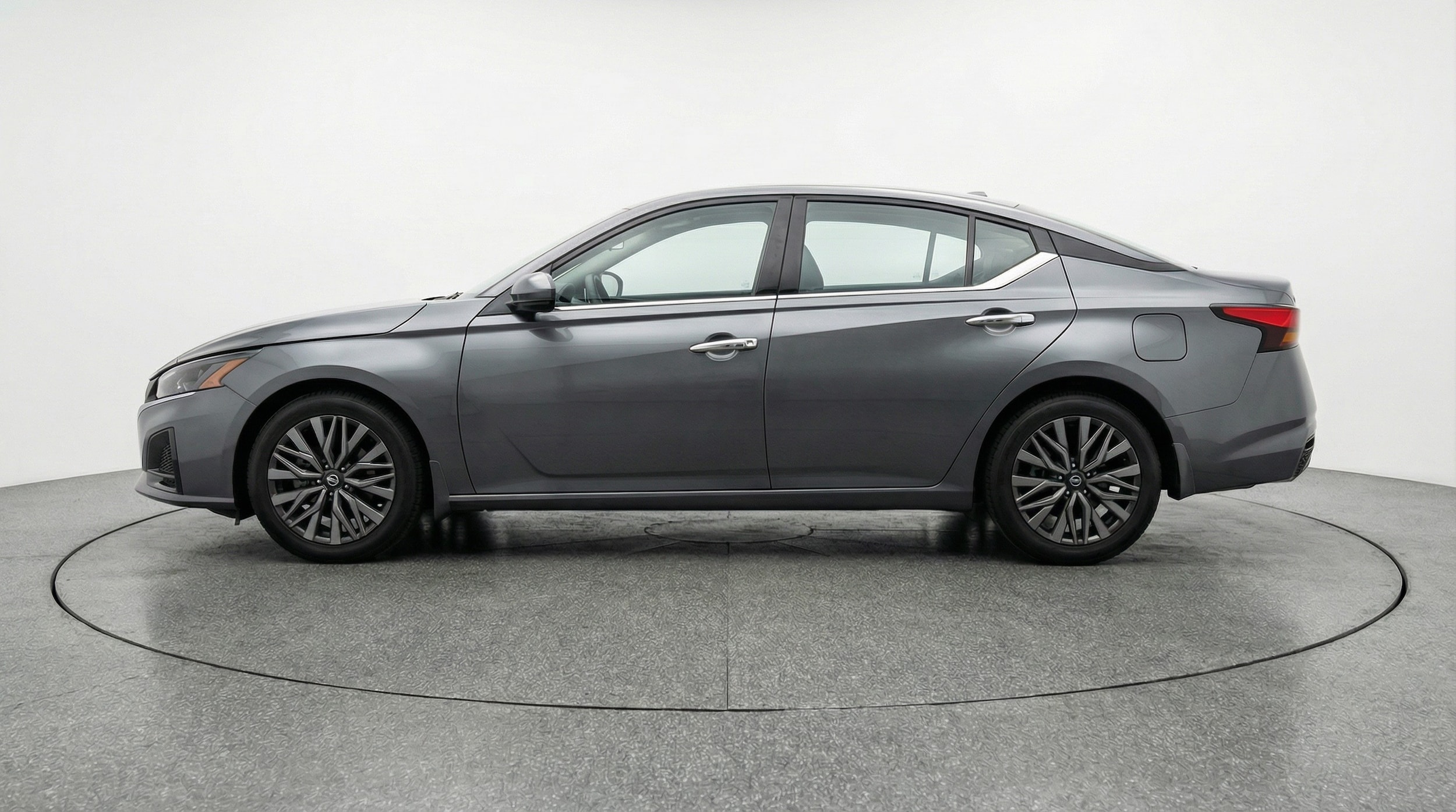 Thumbnail: 2025 Nissan Altima - 4