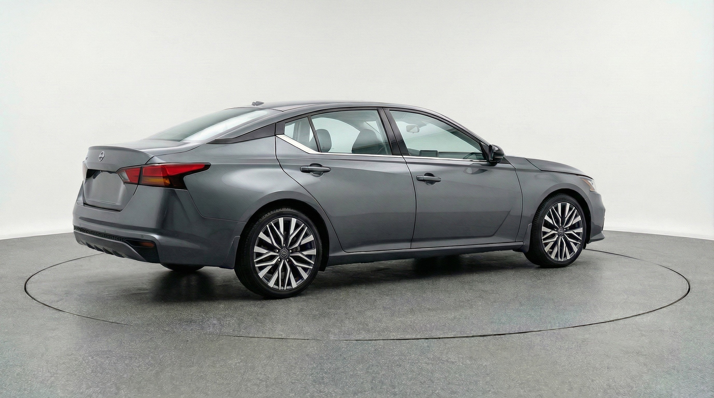 Thumbnail: 2025 Nissan Altima - 9