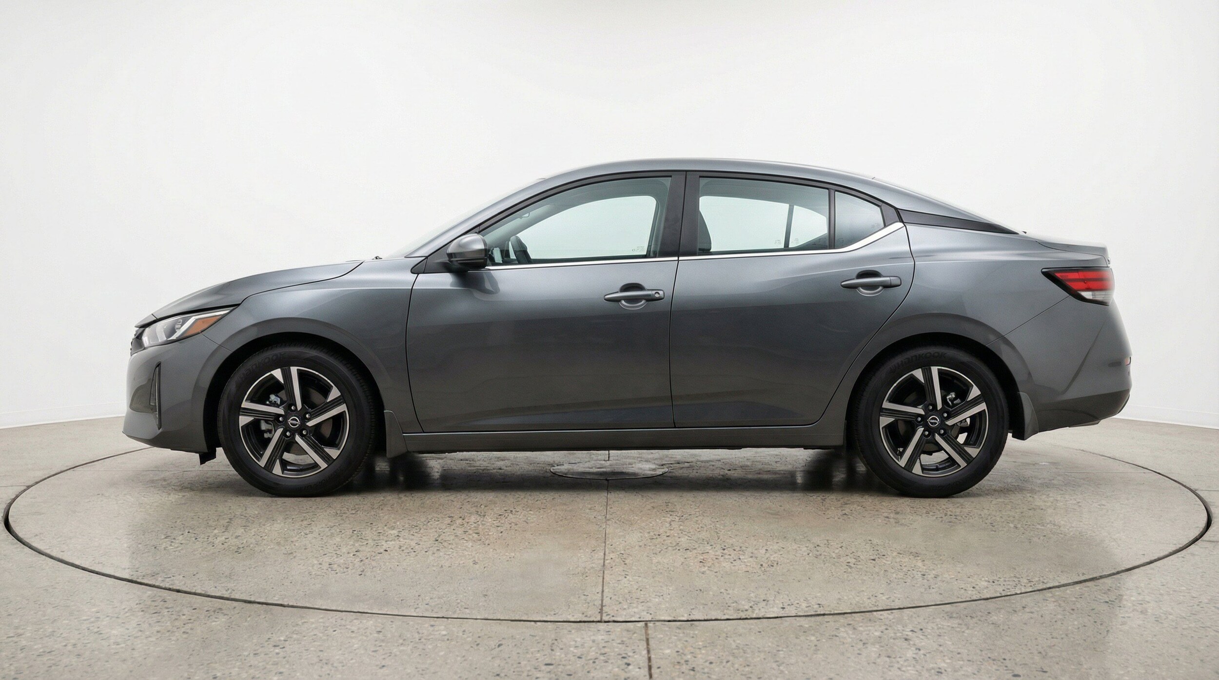 Thumbnail: 2025 Nissan Sentra - 5