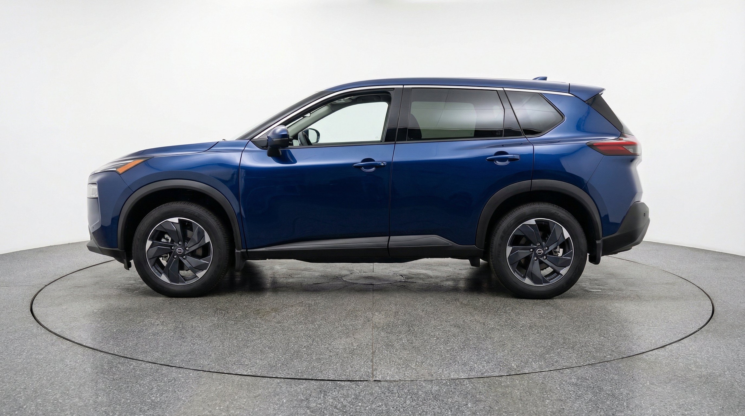 Thumbnail: 2025 Nissan Rogue - 5