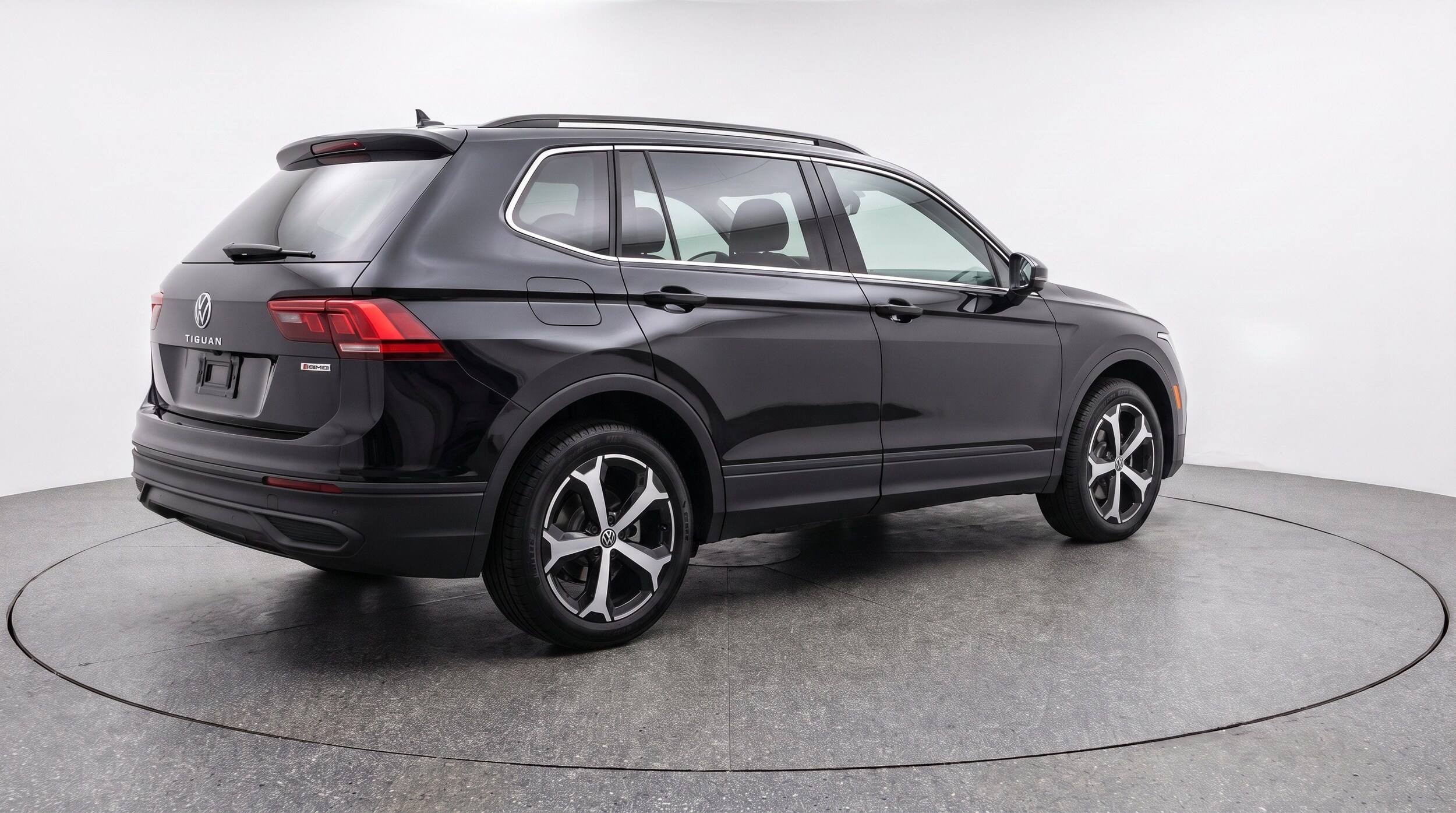 Thumbnail: 2026 Volkswagen Tiguan - 9