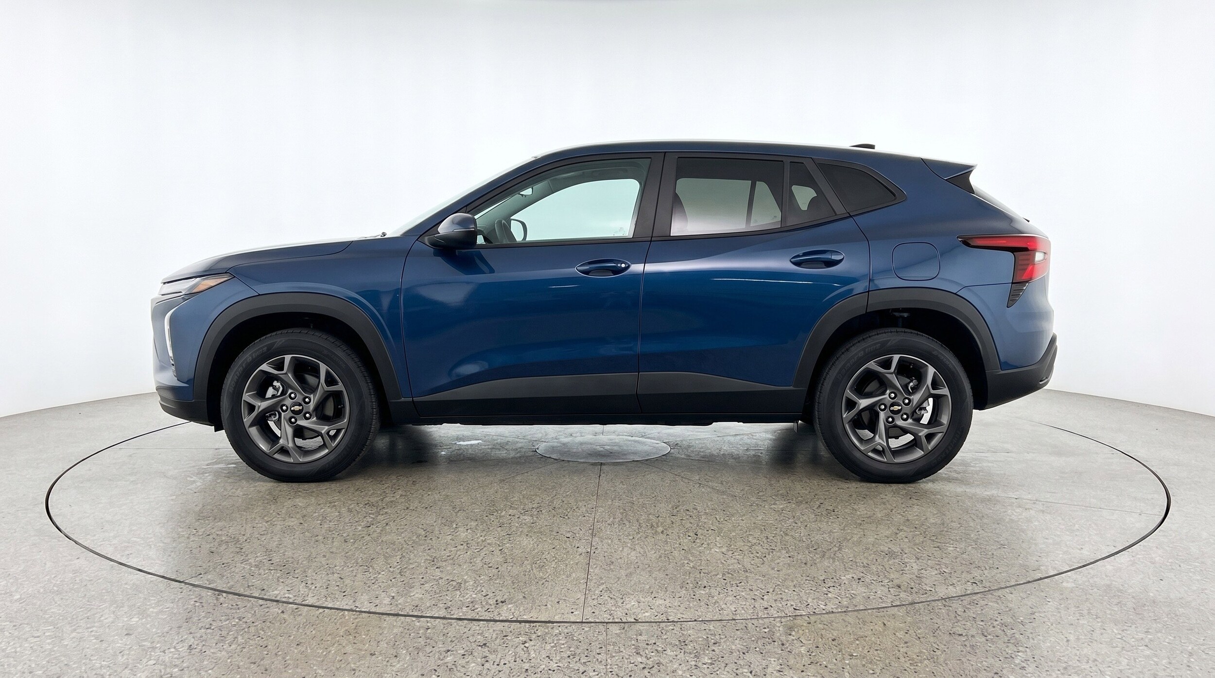 Thumbnail: 2025 Chevrolet Trax - 5