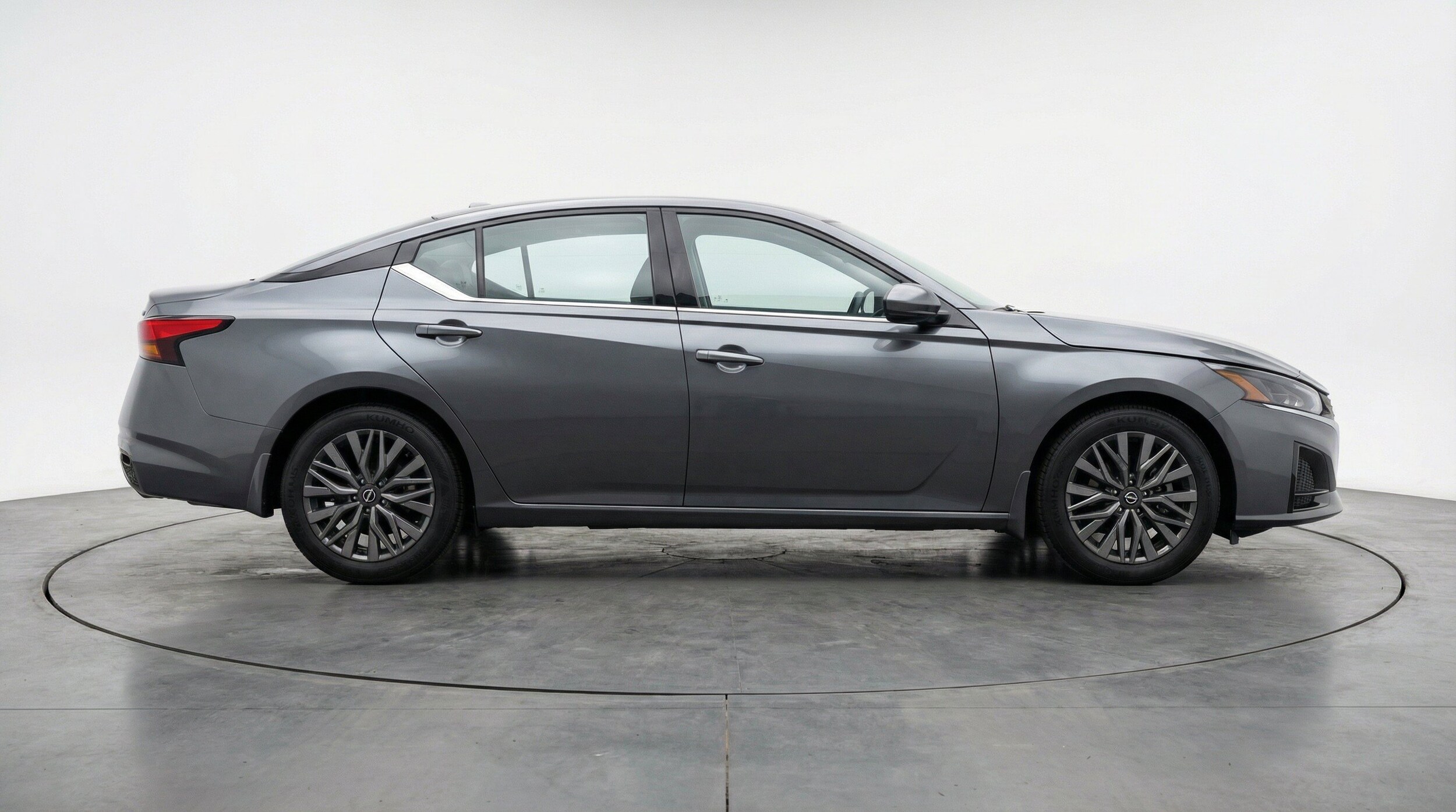 Thumbnail: 2025 Nissan Altima - 10