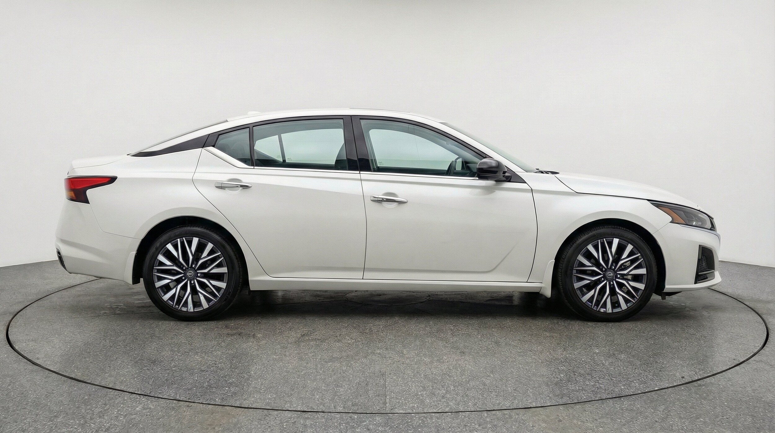 Thumbnail: 2025 Nissan Altima - 11