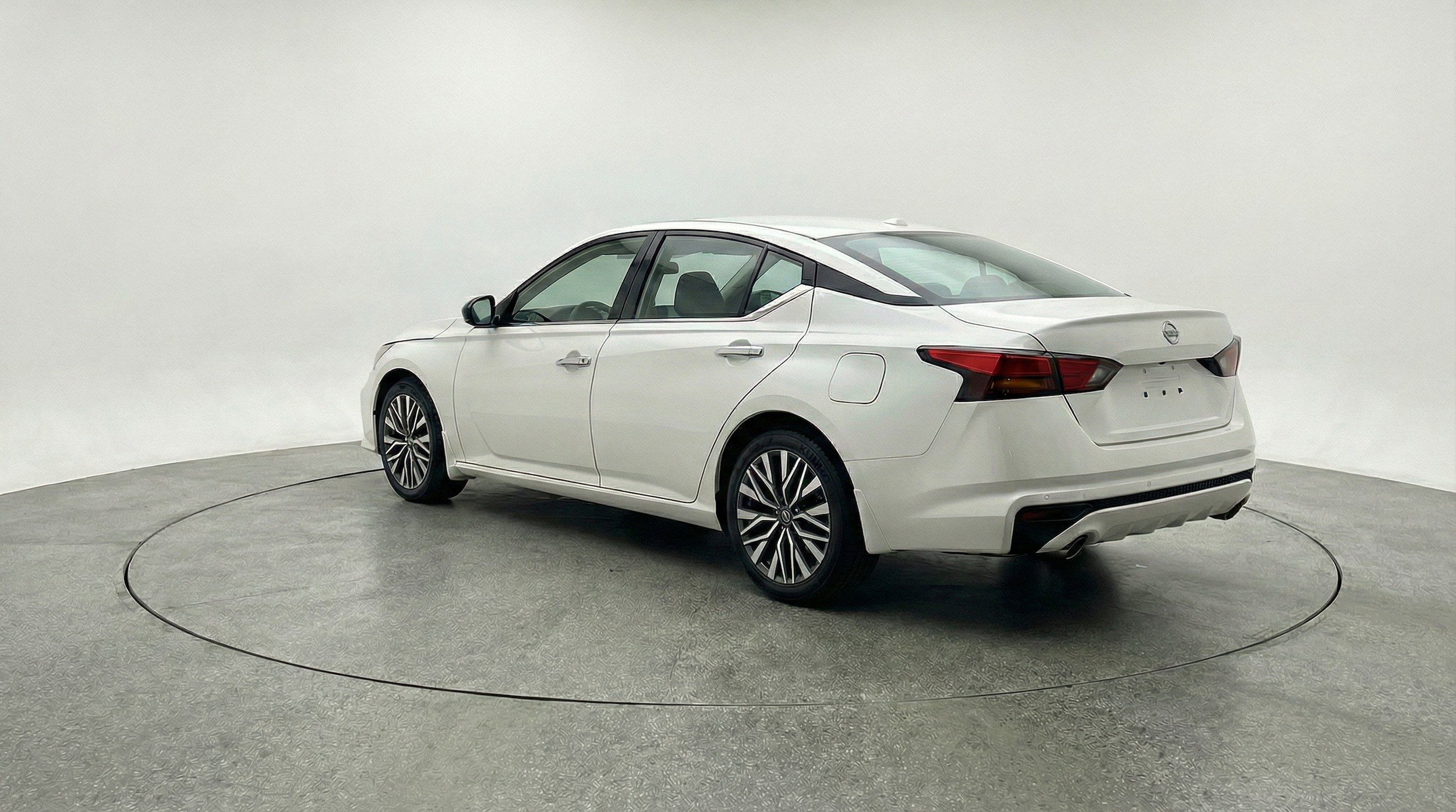 Thumbnail: 2025 Nissan Altima - 6