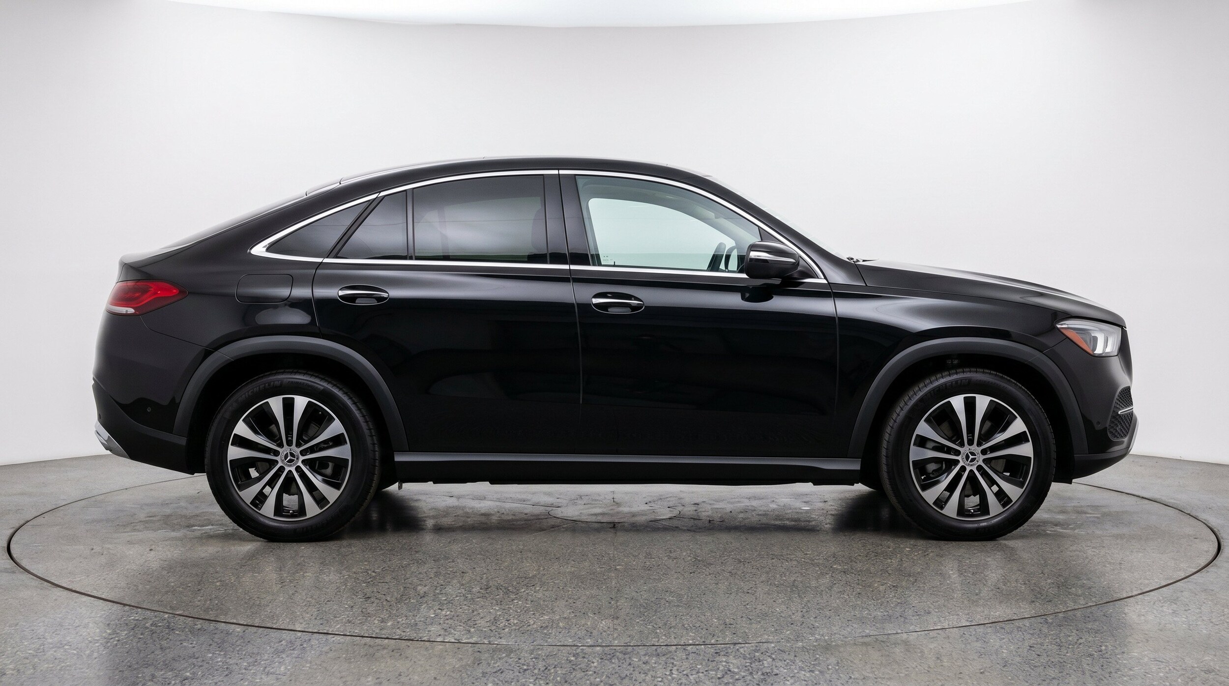 Thumbnail: 2026 Mercedes-Benz GLE - 11