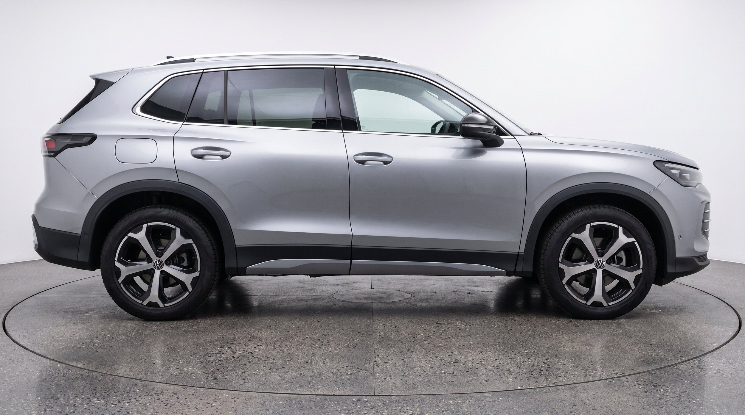 Thumbnail: 2026 Volkswagen Tiguan - 11