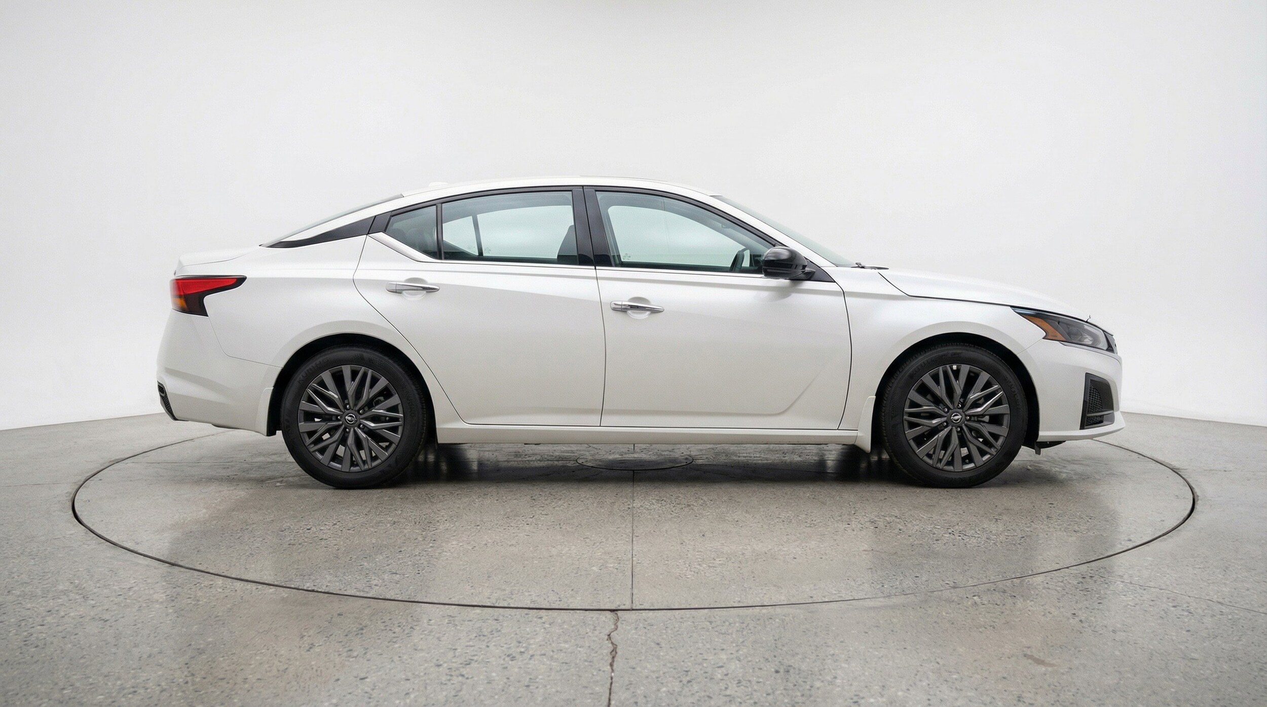 Thumbnail: 2025 Nissan Altima - 11