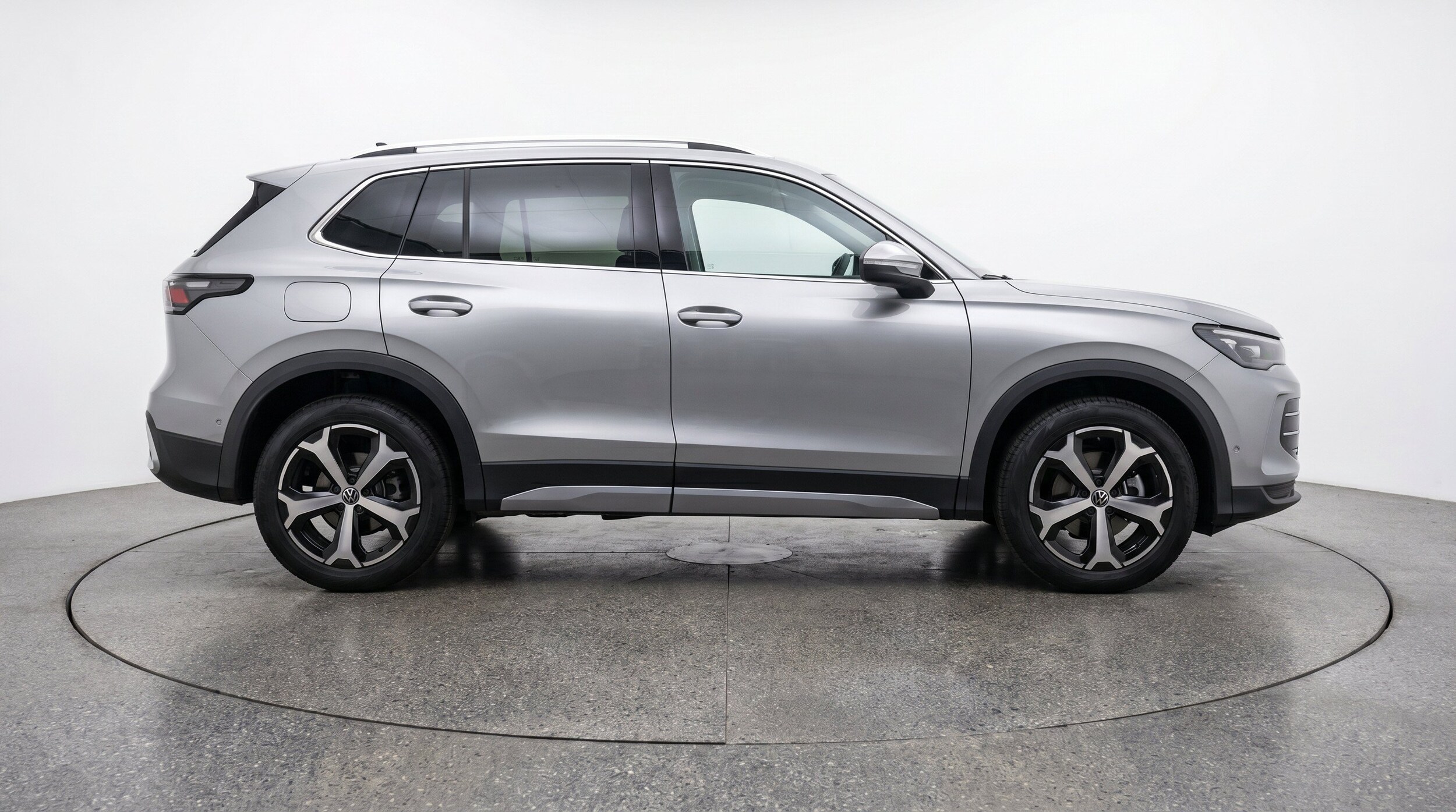 Thumbnail: 2026 Volkswagen Tiguan - 11