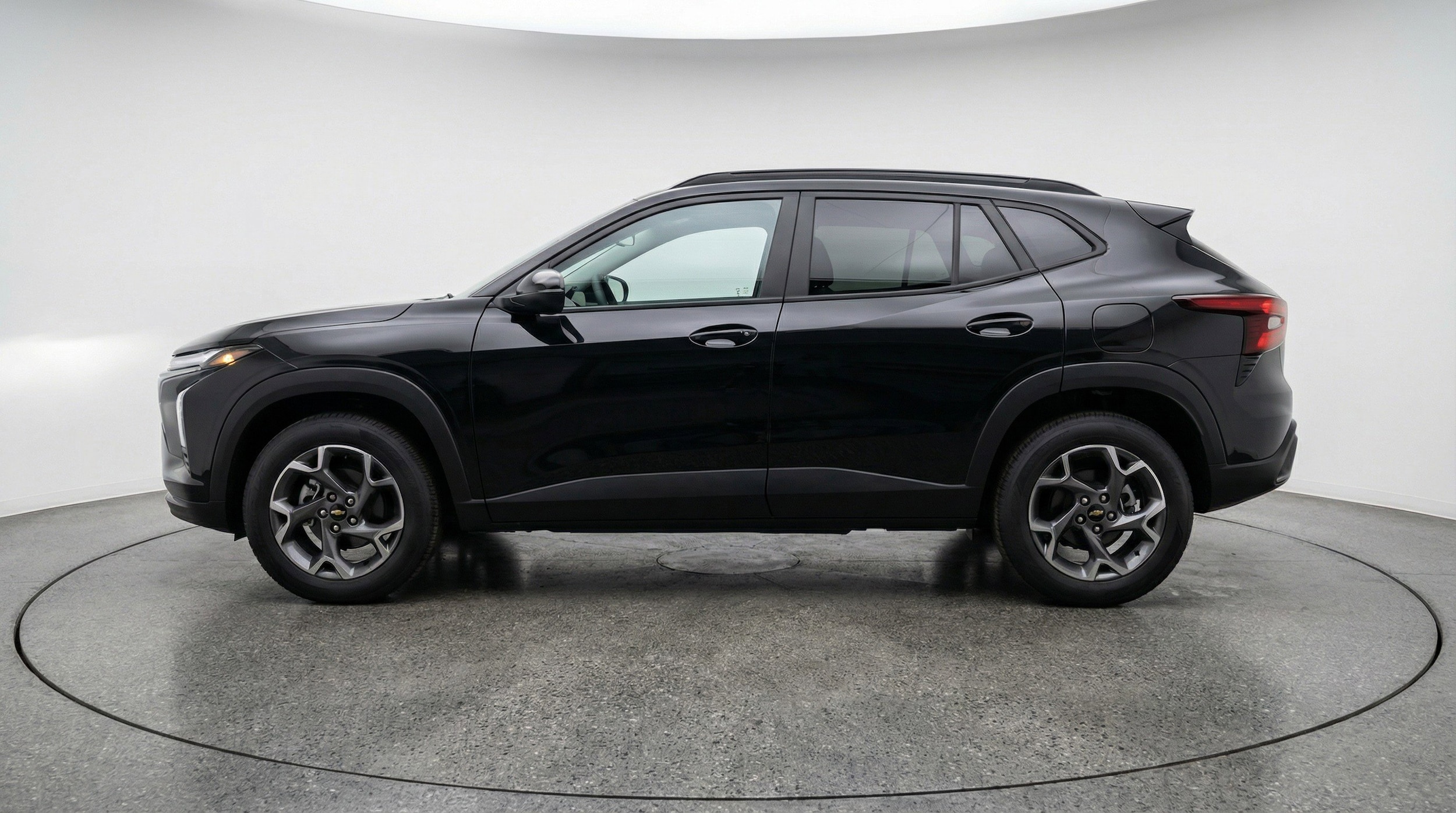 Thumbnail: 2025 Chevrolet Trax - 5