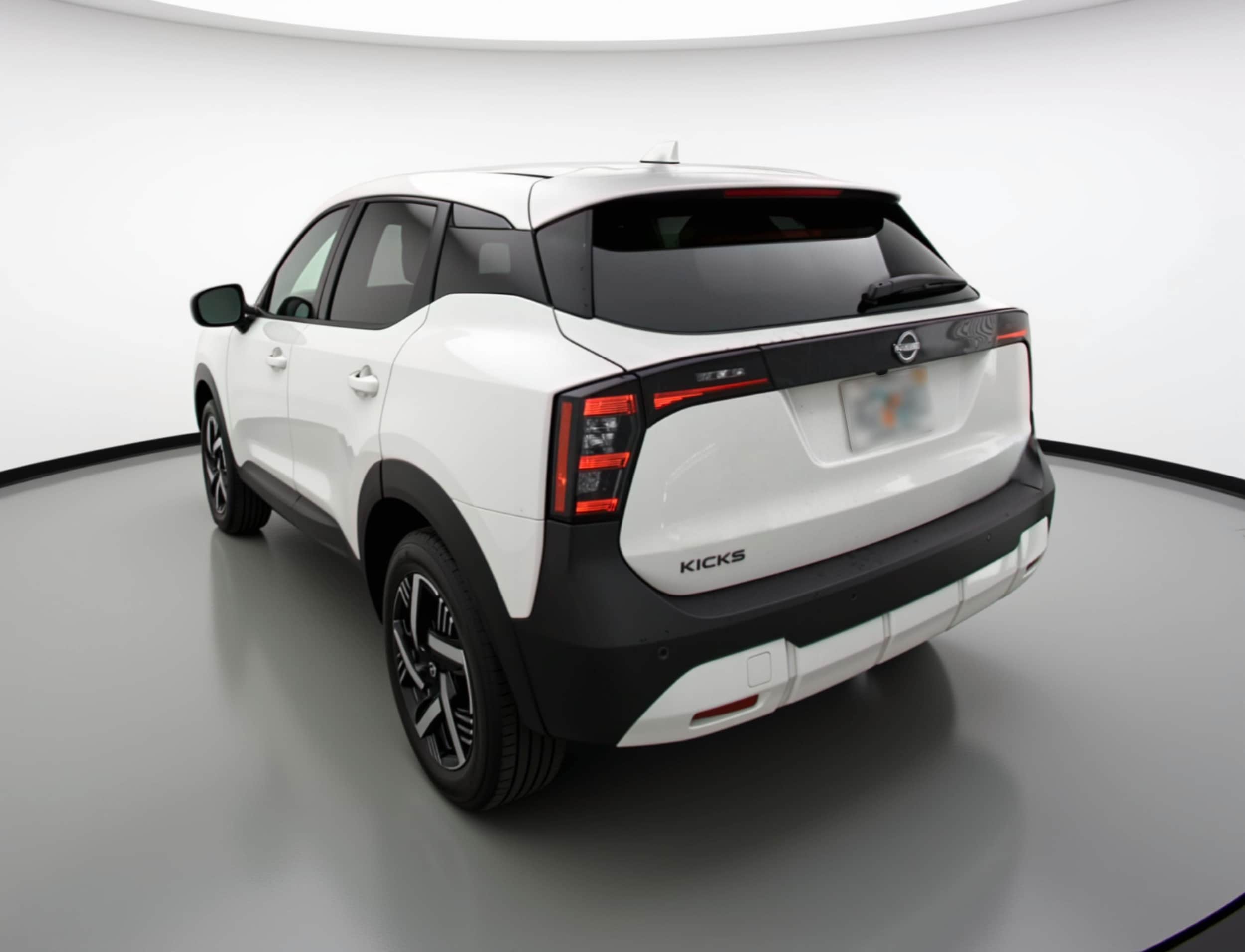 Thumbnail: 2025 Nissan Kicks - 5