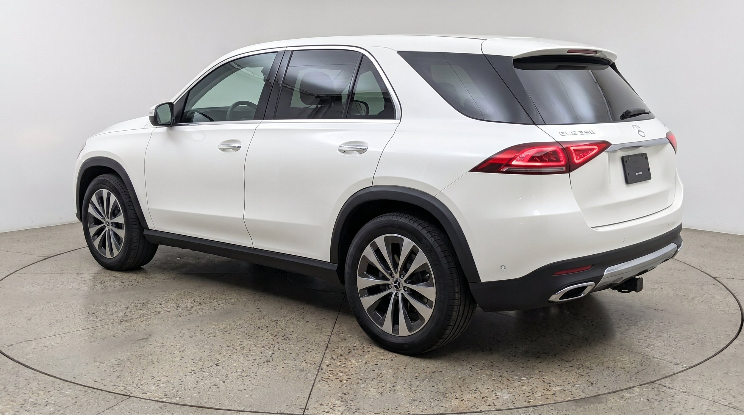 Thumbnail: 2026 Mercedes-Benz GLE - 6