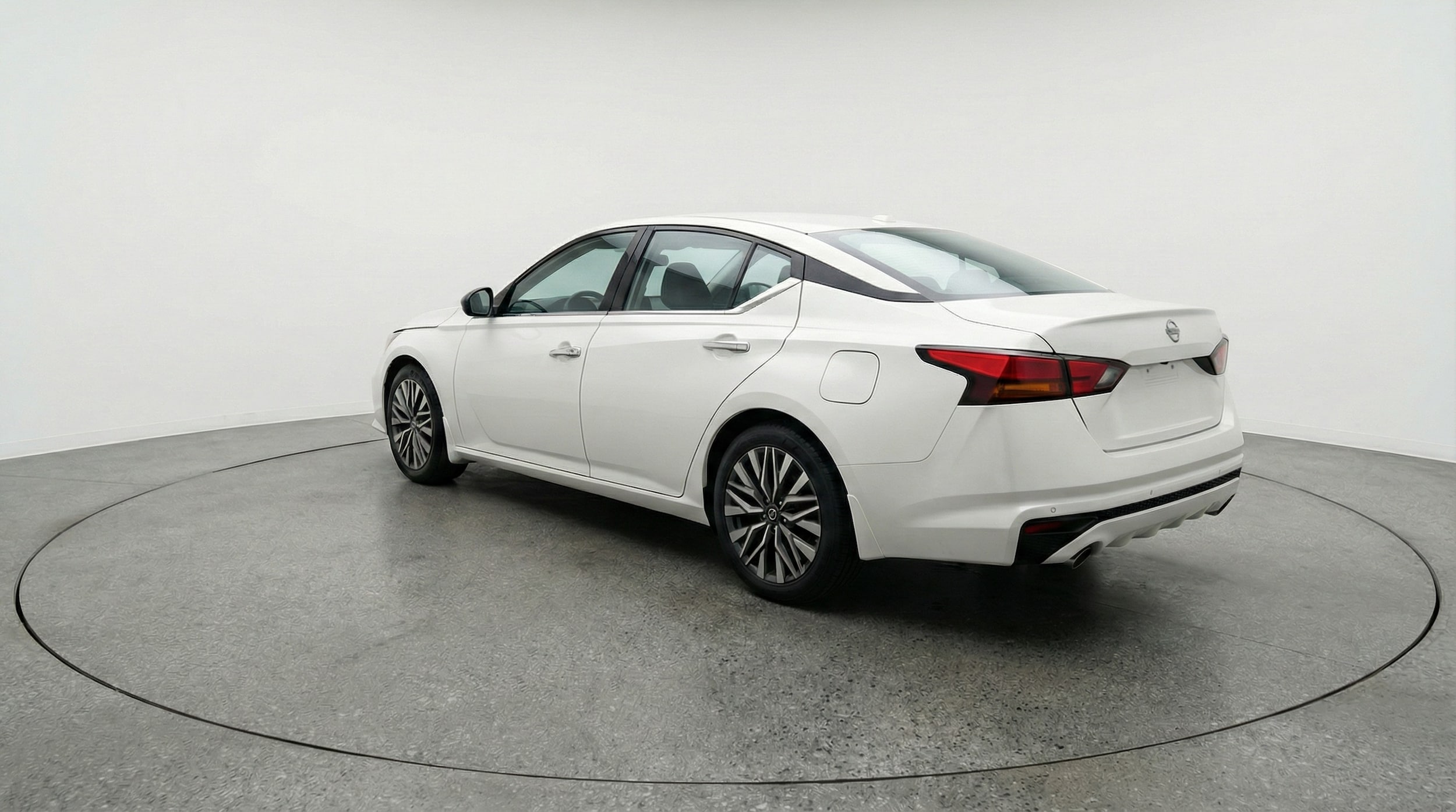 Thumbnail: 2025 Nissan Altima - 5