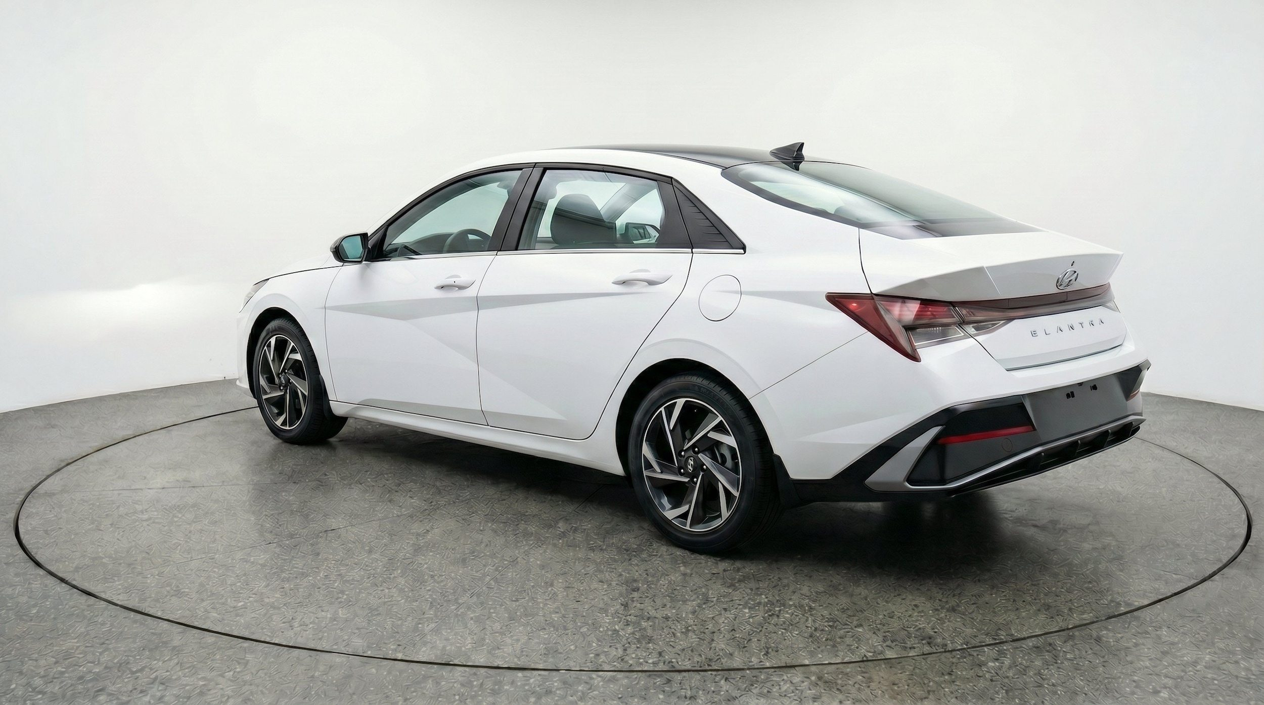 Thumbnail: 2025 Hyundai Elantra - 6