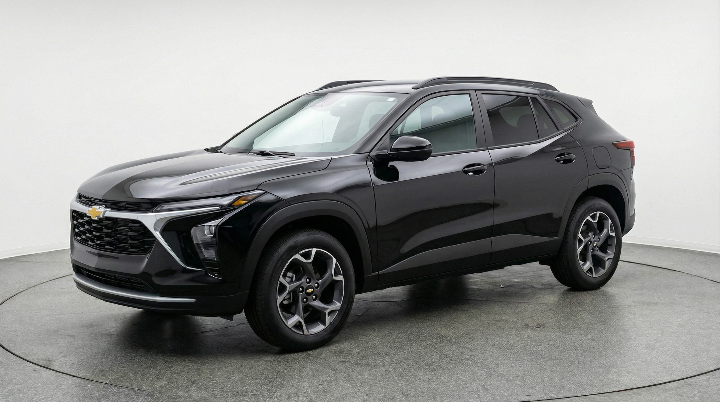 Thumbnail: 2025 Chevrolet Trax - 3