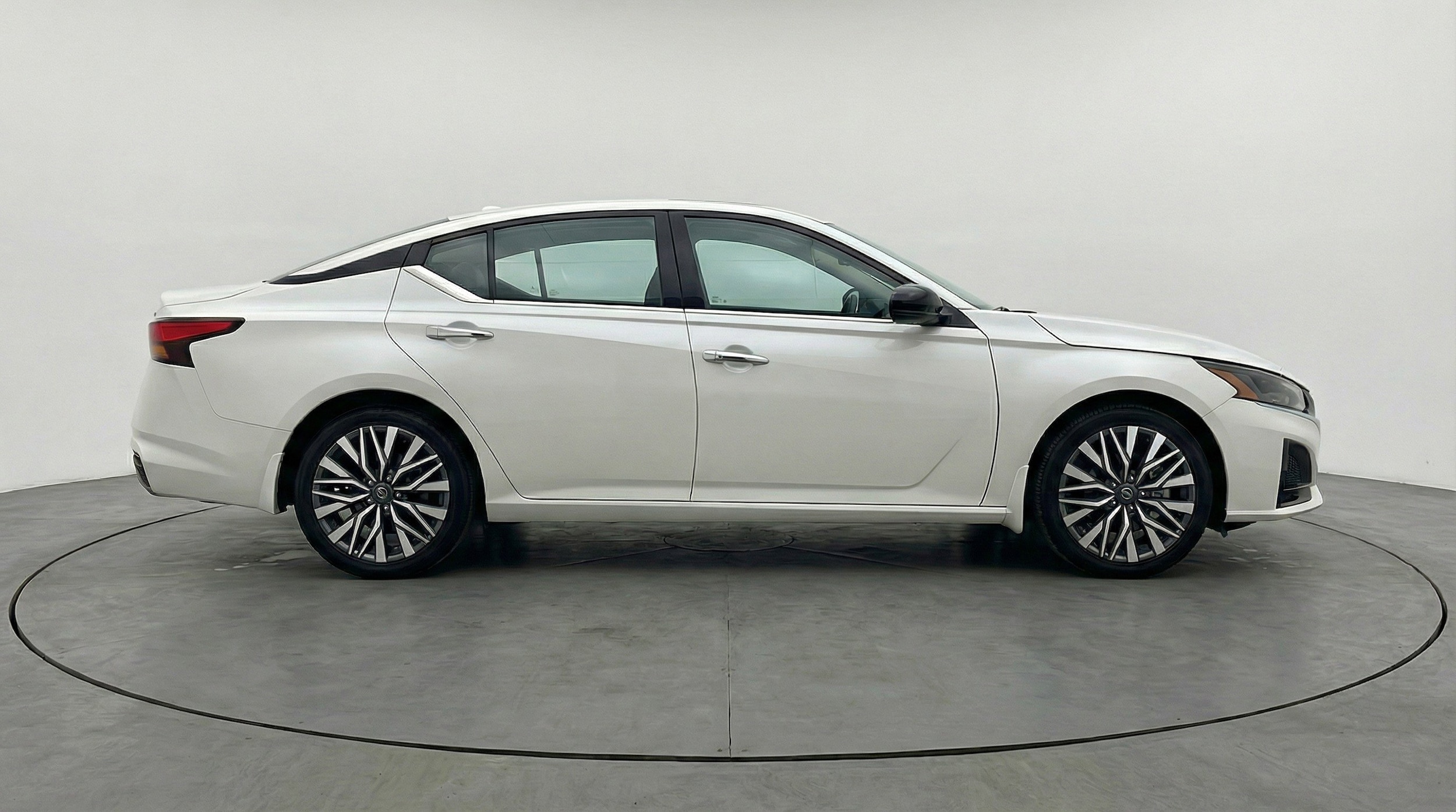 Thumbnail: 2025 Nissan Altima - 11