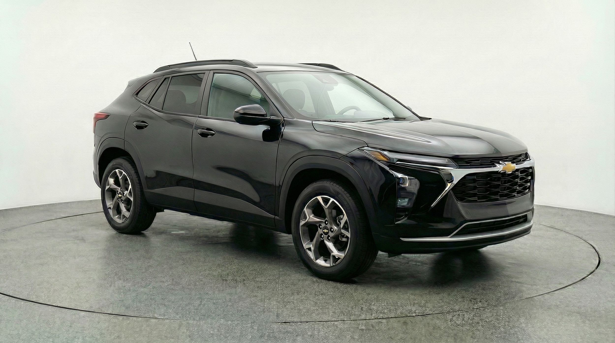 Thumbnail: 2025 Chevrolet Trax - 1