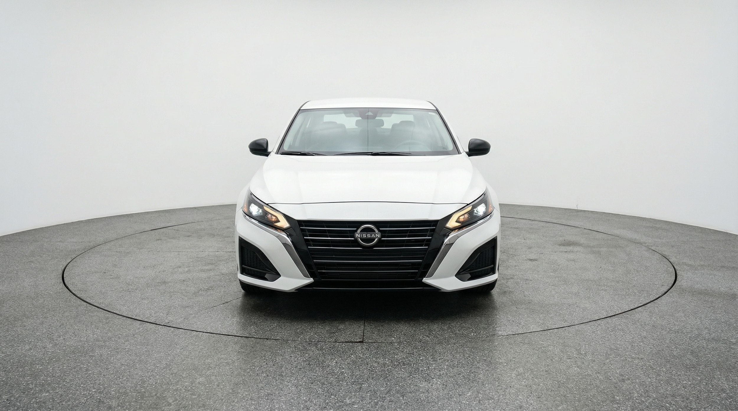 Thumbnail: 2025 Nissan Altima - 2