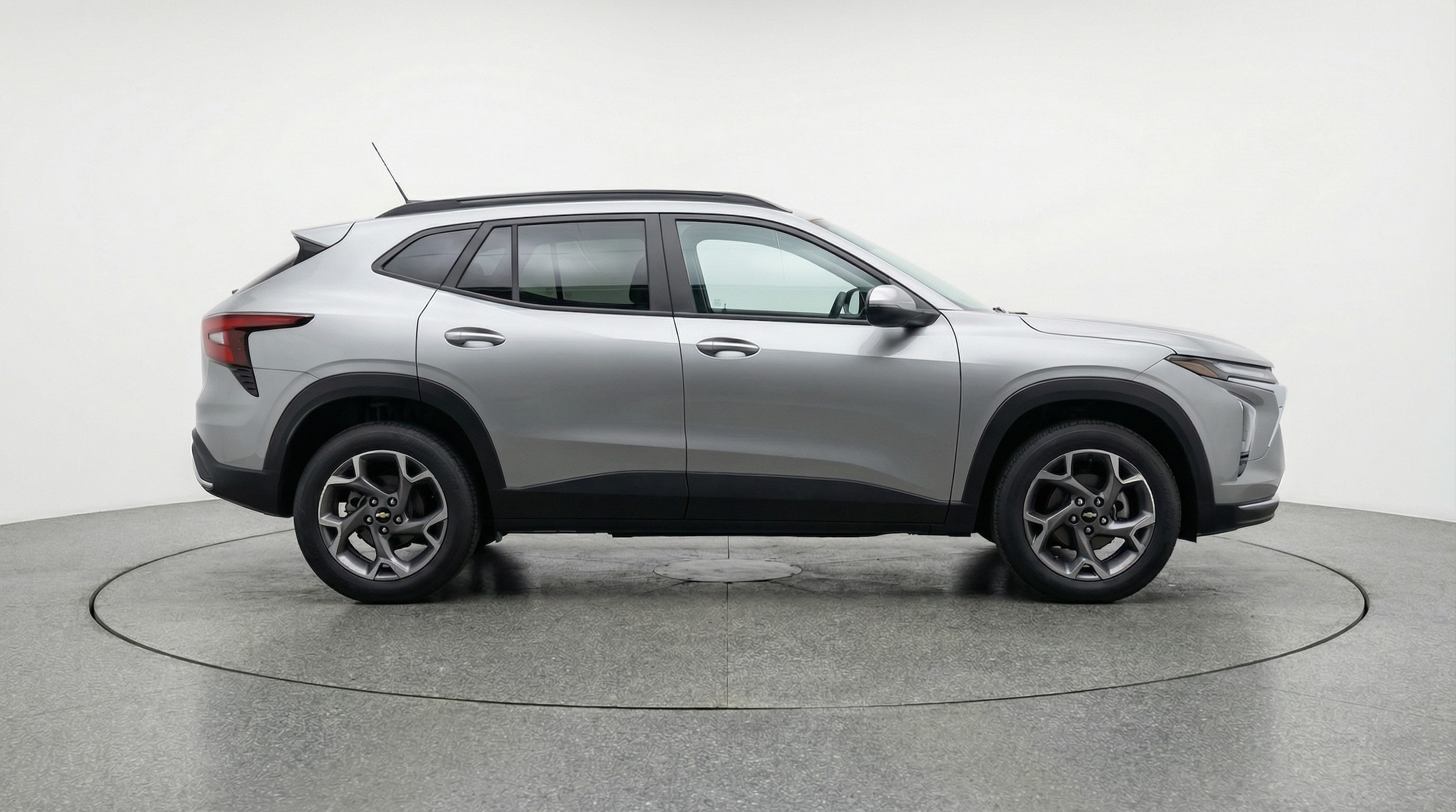 Thumbnail: 2025 Chevrolet Trax - 8