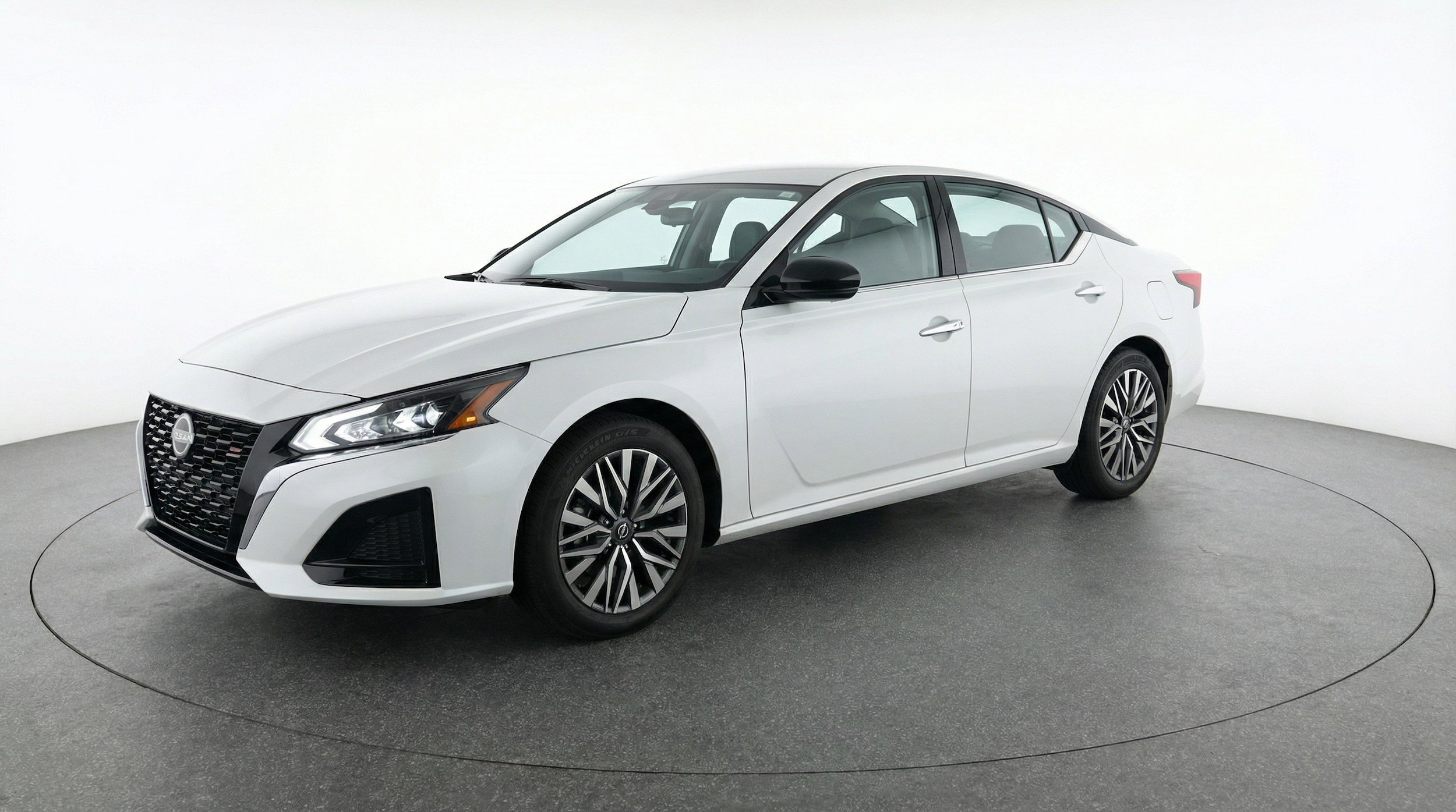 Thumbnail: 2025 Nissan Altima - 3