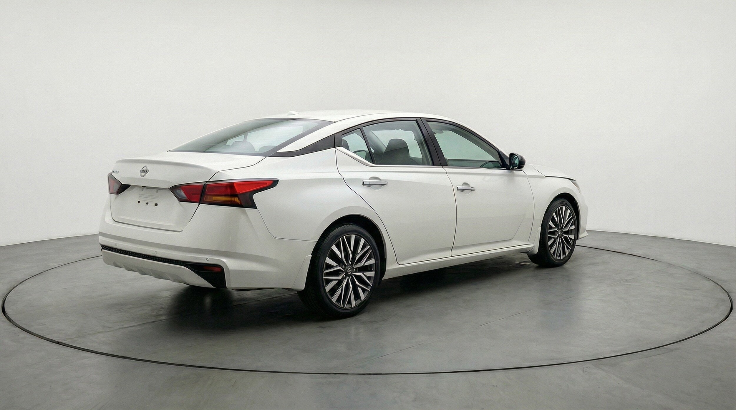 Thumbnail: 2025 Nissan Altima - 9