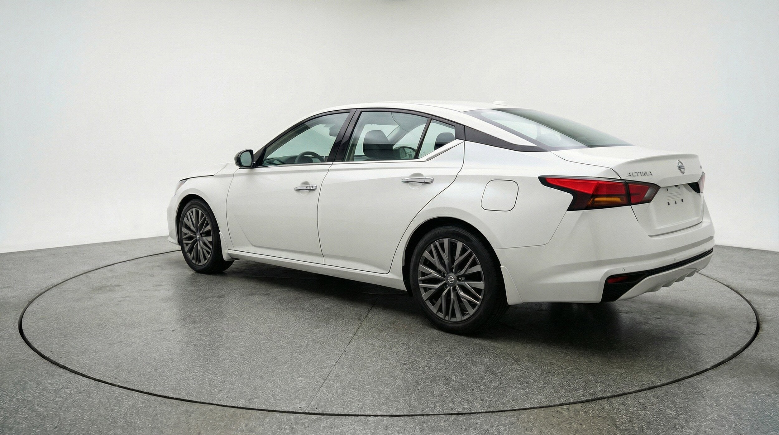 Thumbnail: 2025 Nissan Altima - 6