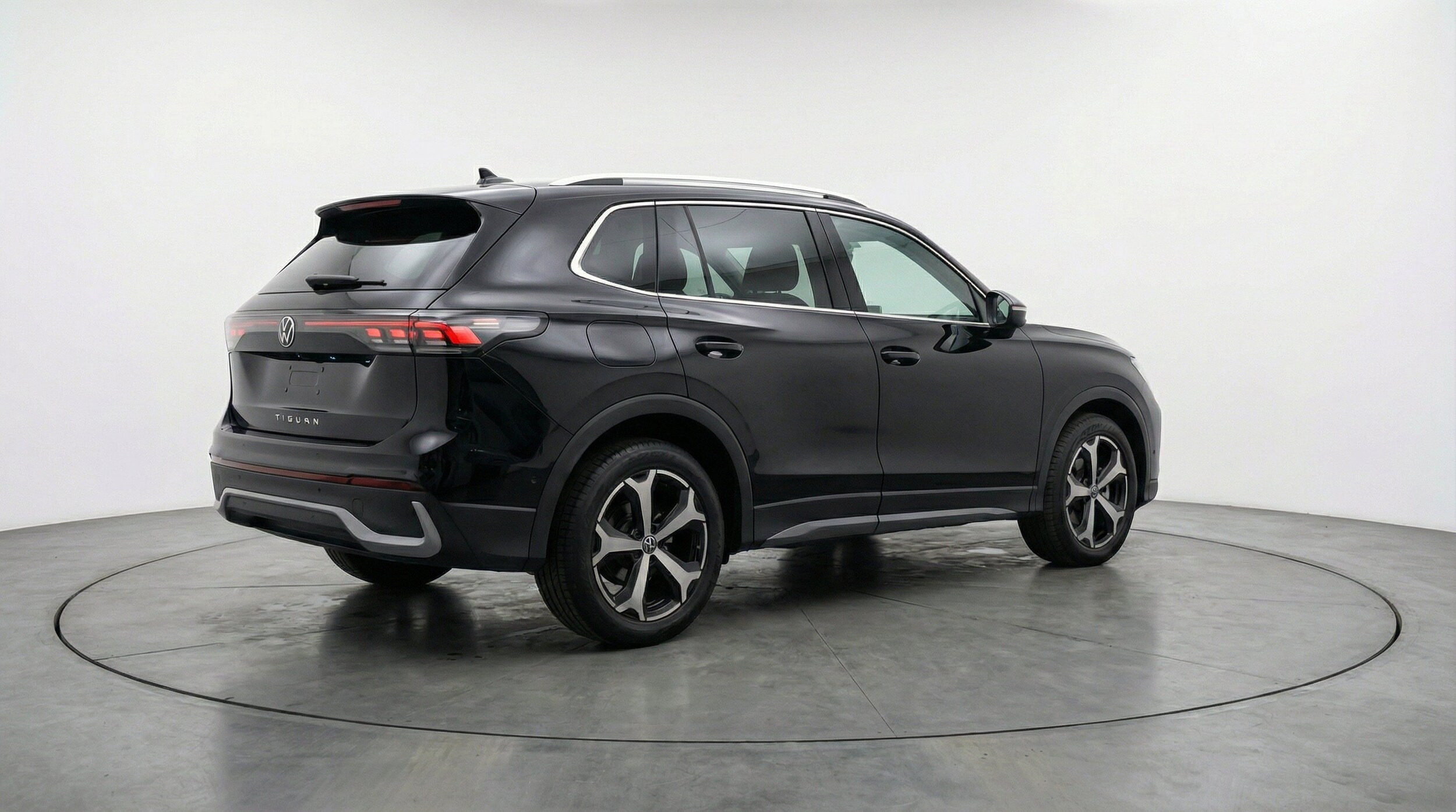 Thumbnail: 2026 Volkswagen Tiguan - 9