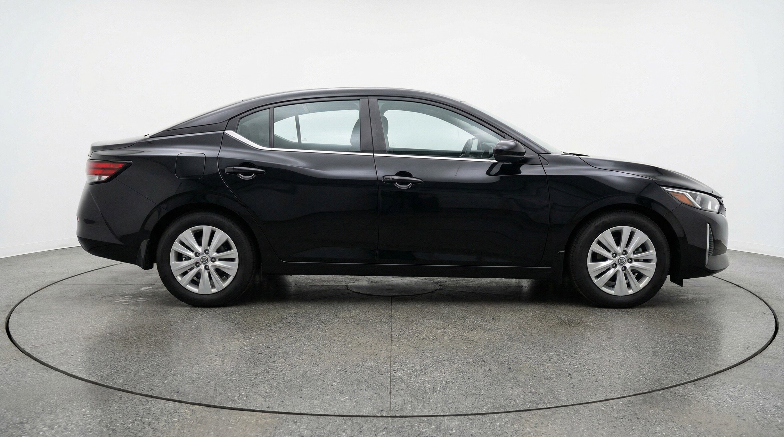 Thumbnail: 2025 Nissan Sentra - 11