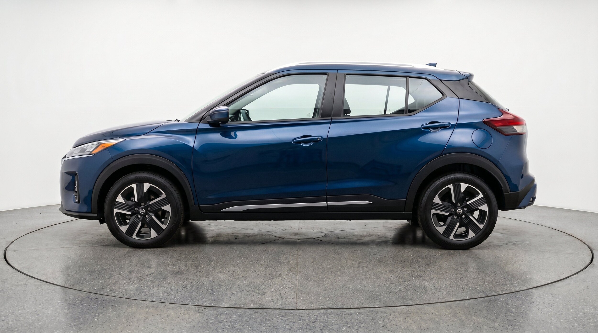 Thumbnail: 2026 Nissan Kicks - 5