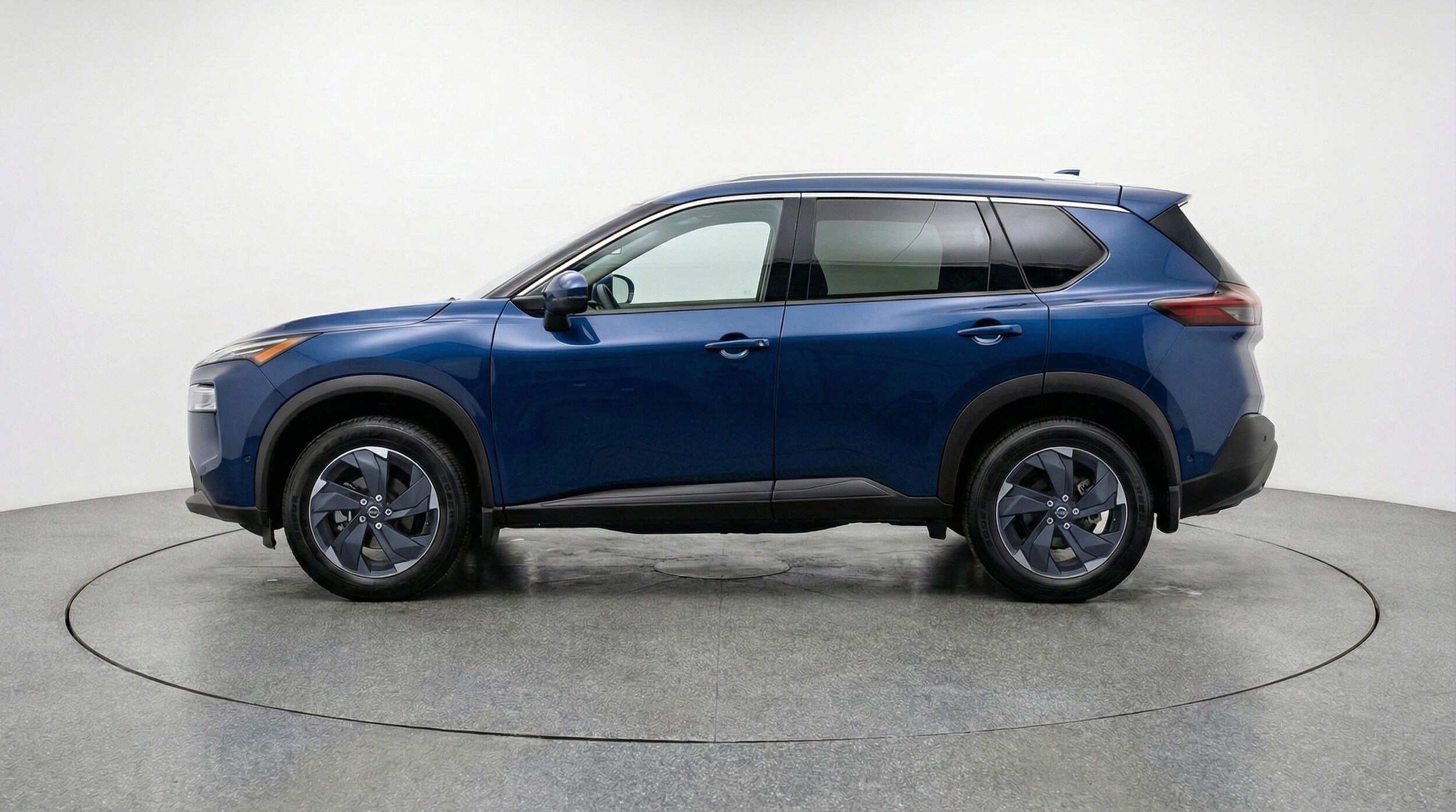 Thumbnail: 2025 Nissan Rogue - 5