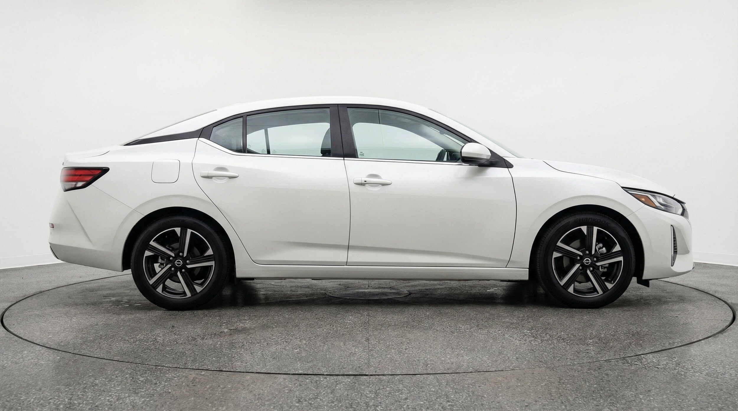 Thumbnail: 2025 Nissan Sentra - 11