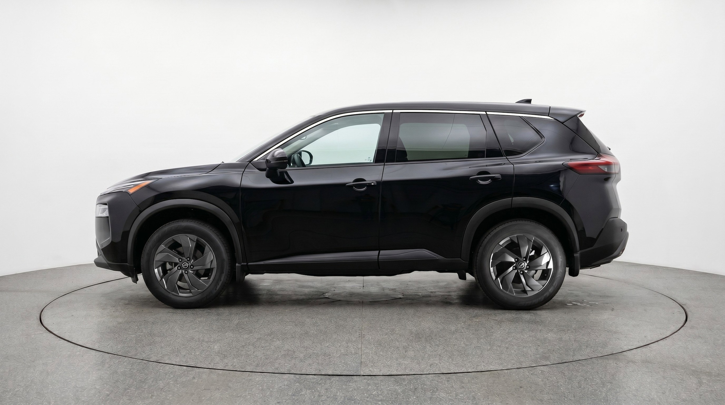 Thumbnail: 2025 Nissan Rogue - 5