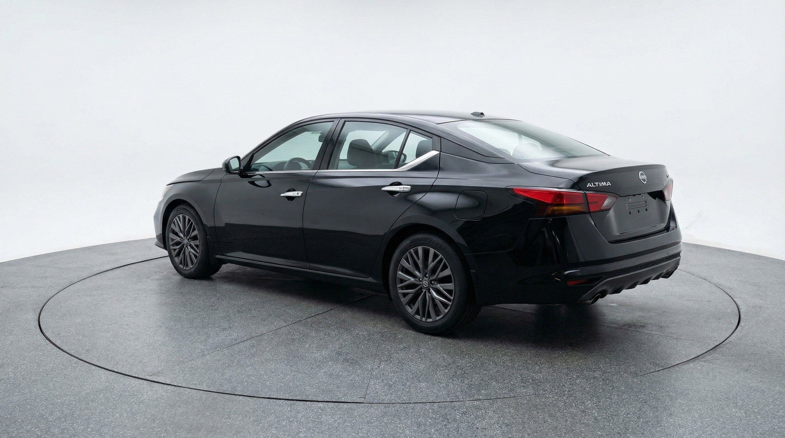 Thumbnail: 2025 Nissan Altima - 6