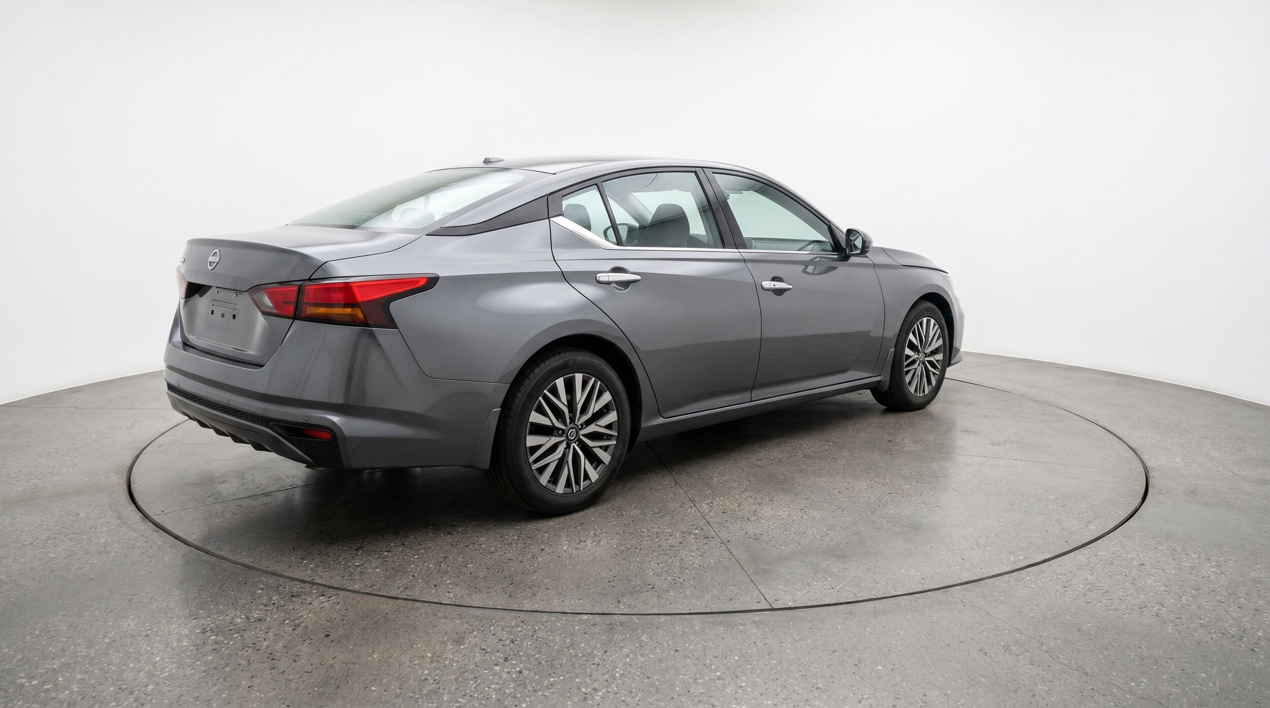 Thumbnail: 2025 Nissan Altima - 9