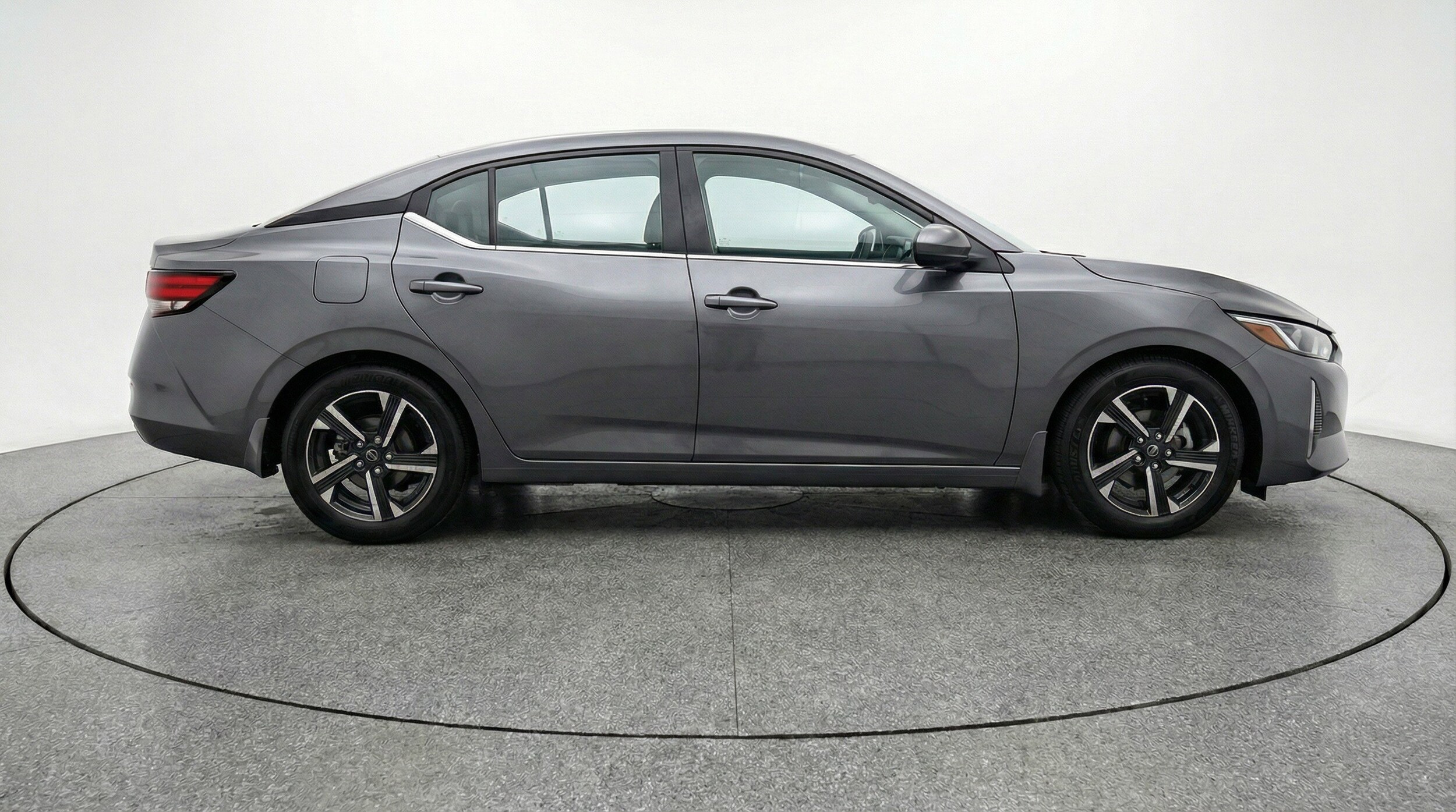 Thumbnail: 2025 Nissan Sentra - 11