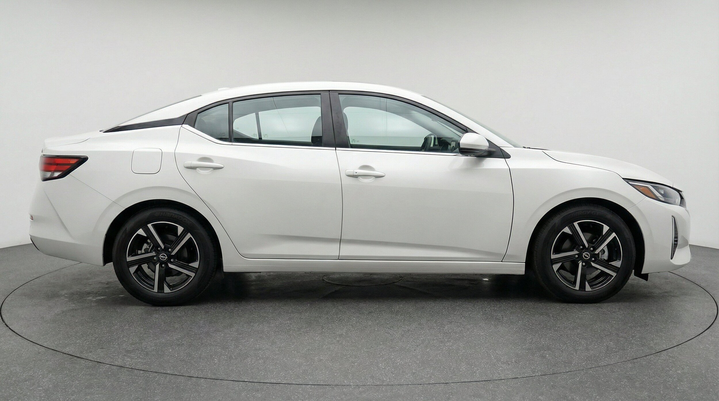 Thumbnail: 2025 Nissan Sentra - 11