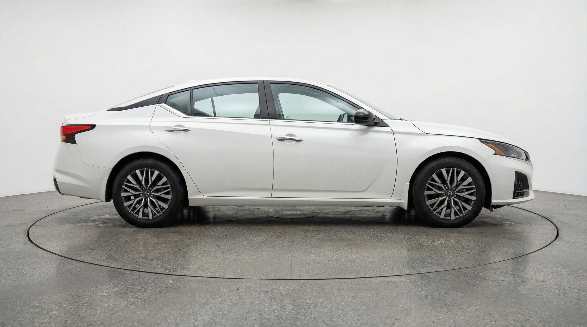 Thumbnail: 2025 Nissan Altima - 11