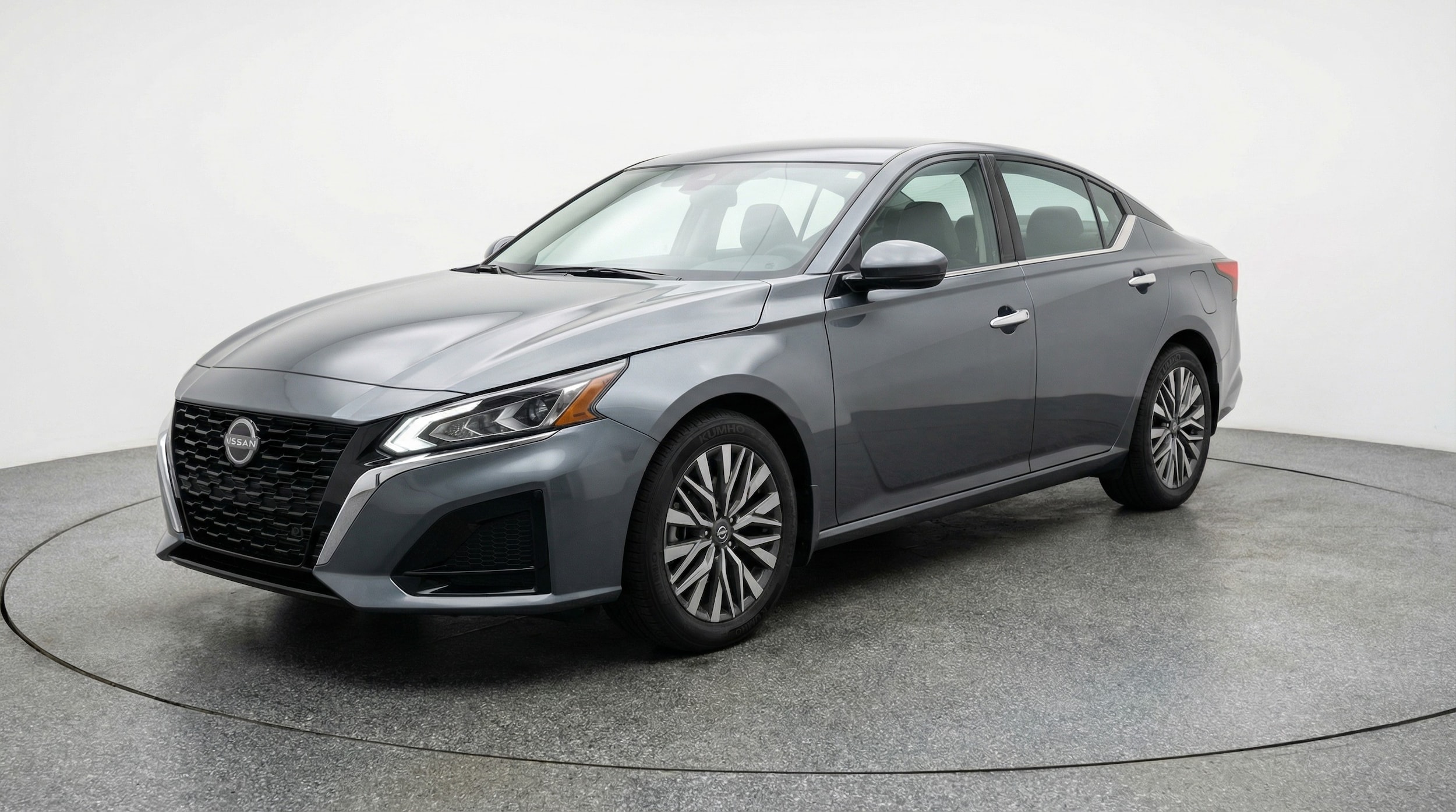 Thumbnail: 2025 Nissan Altima - 3