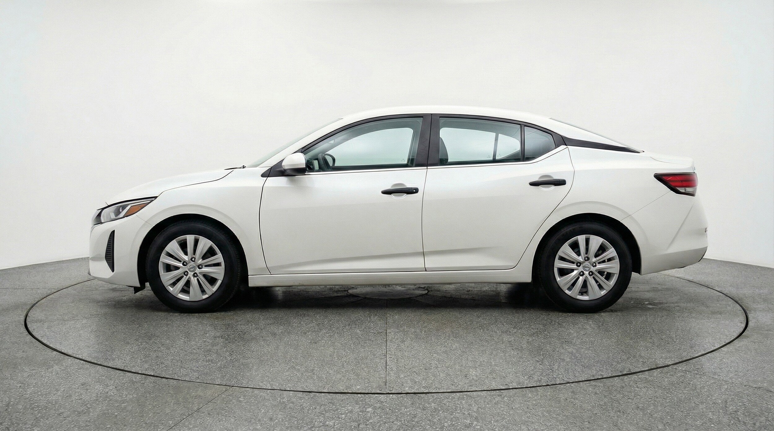 Thumbnail: 2025 Nissan Sentra - 5