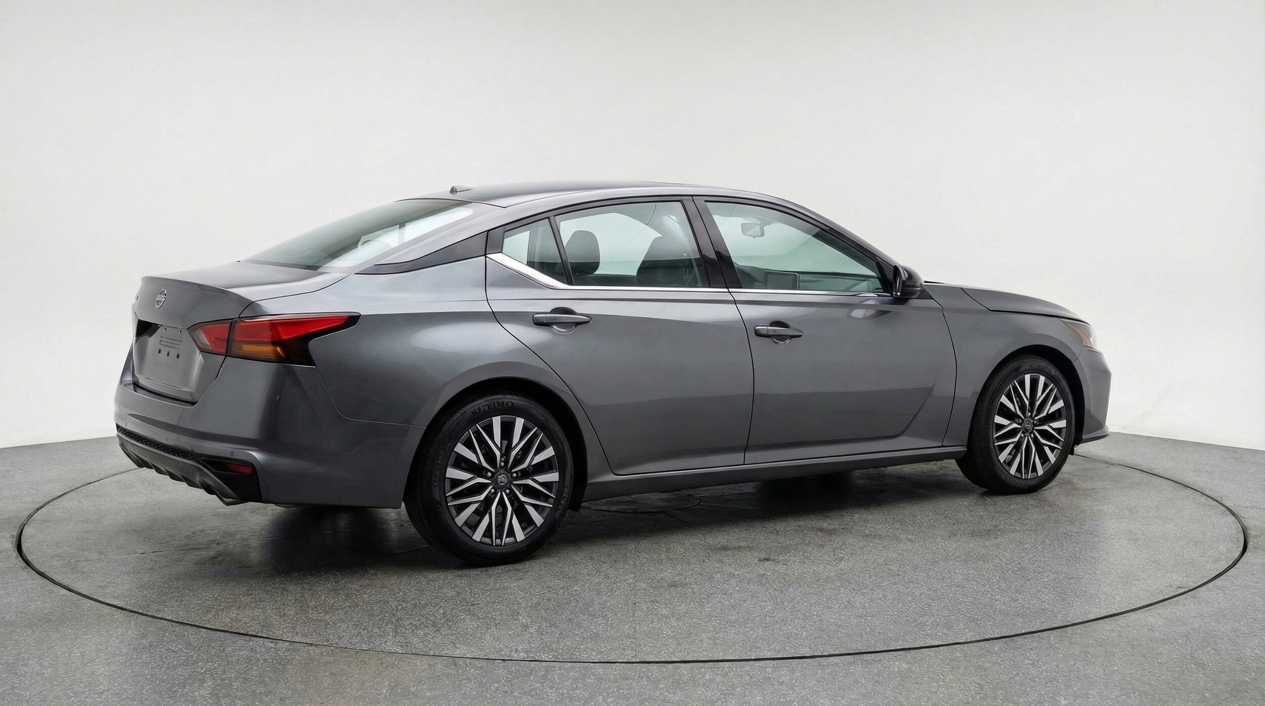 Thumbnail: 2025 Nissan Altima - 9