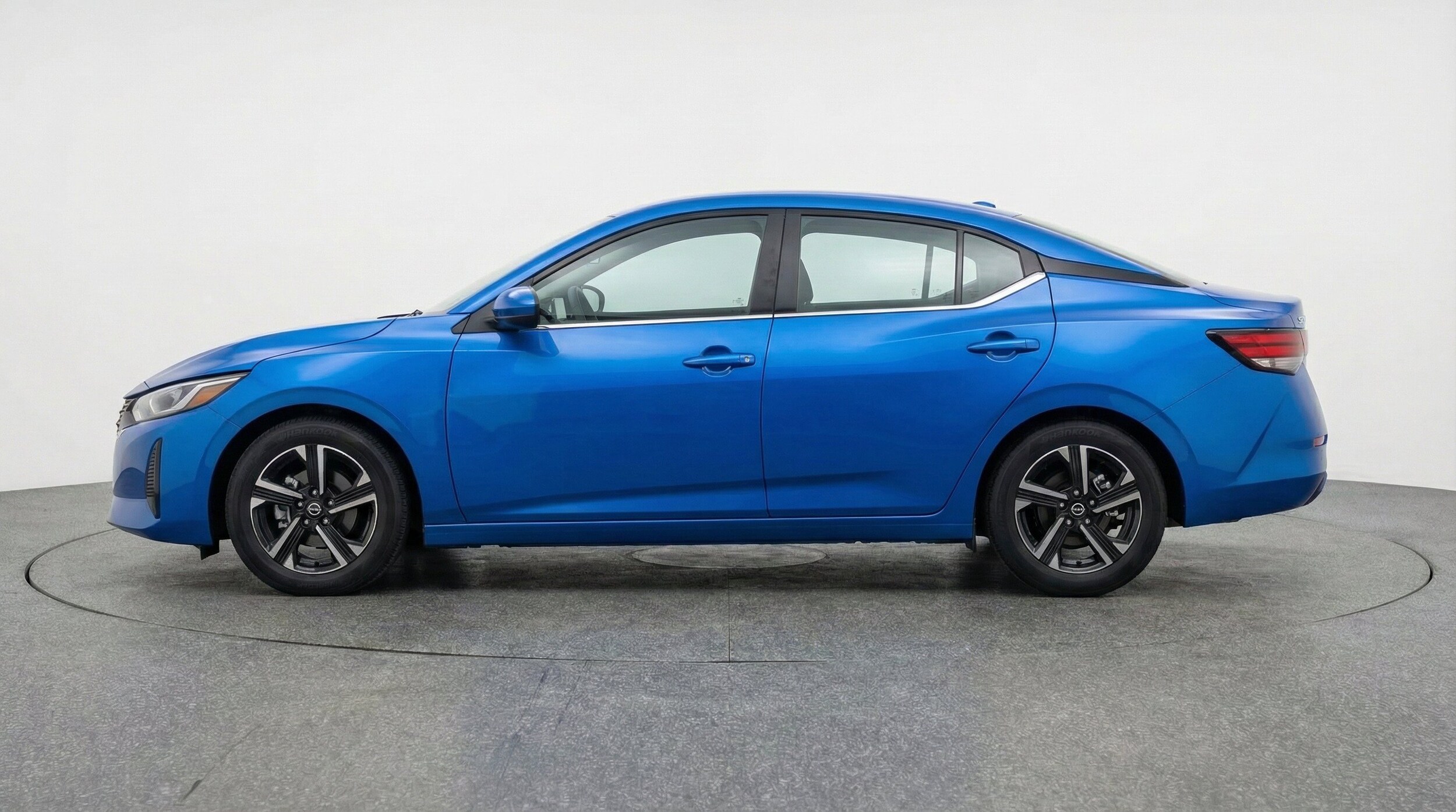Thumbnail: 2025 Nissan Sentra - 5